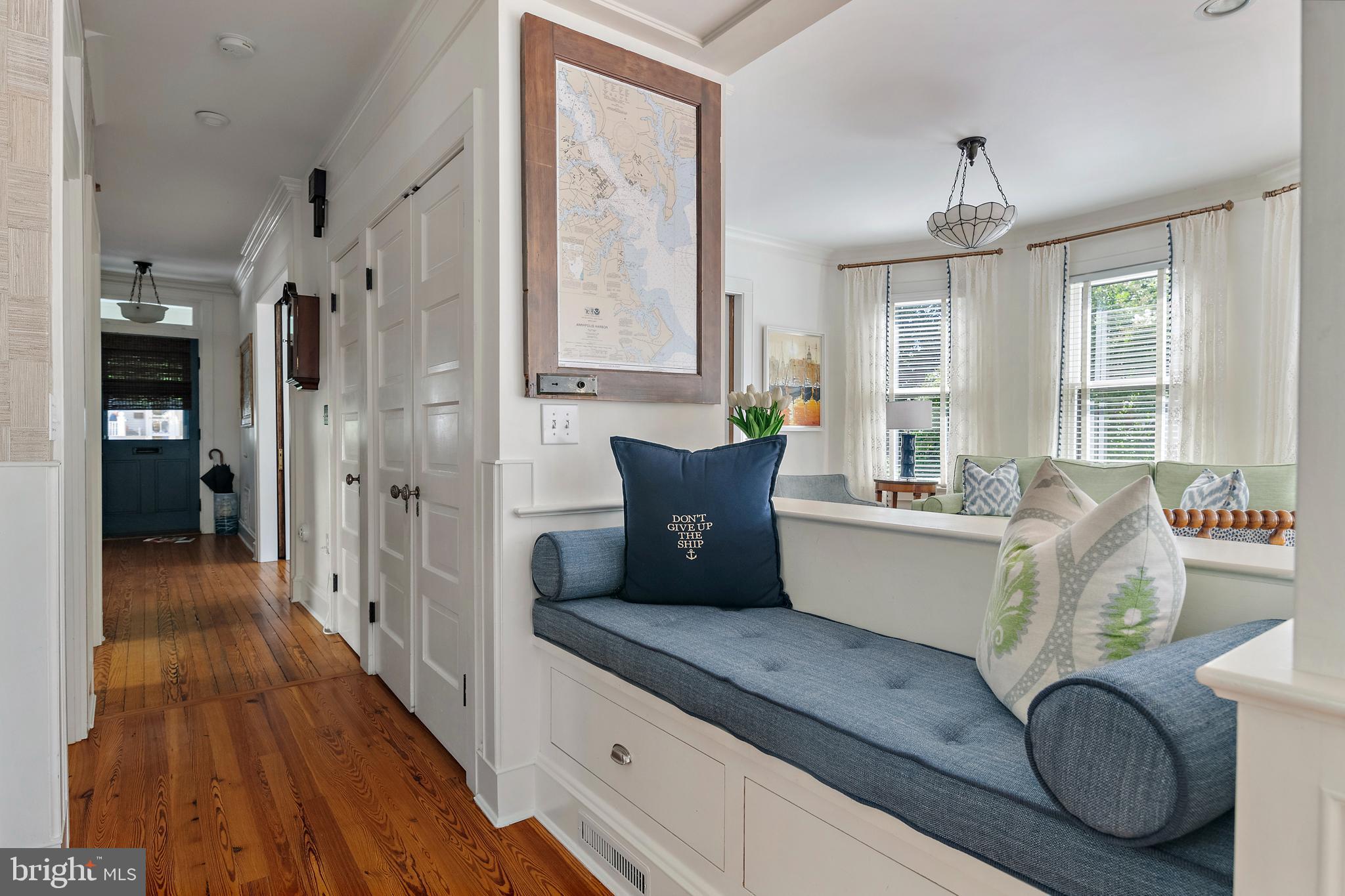 MURRAY HILL - Residential