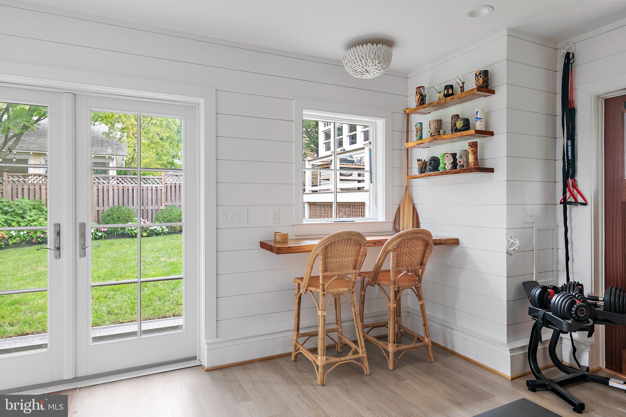 MURRAY HILL - Residential