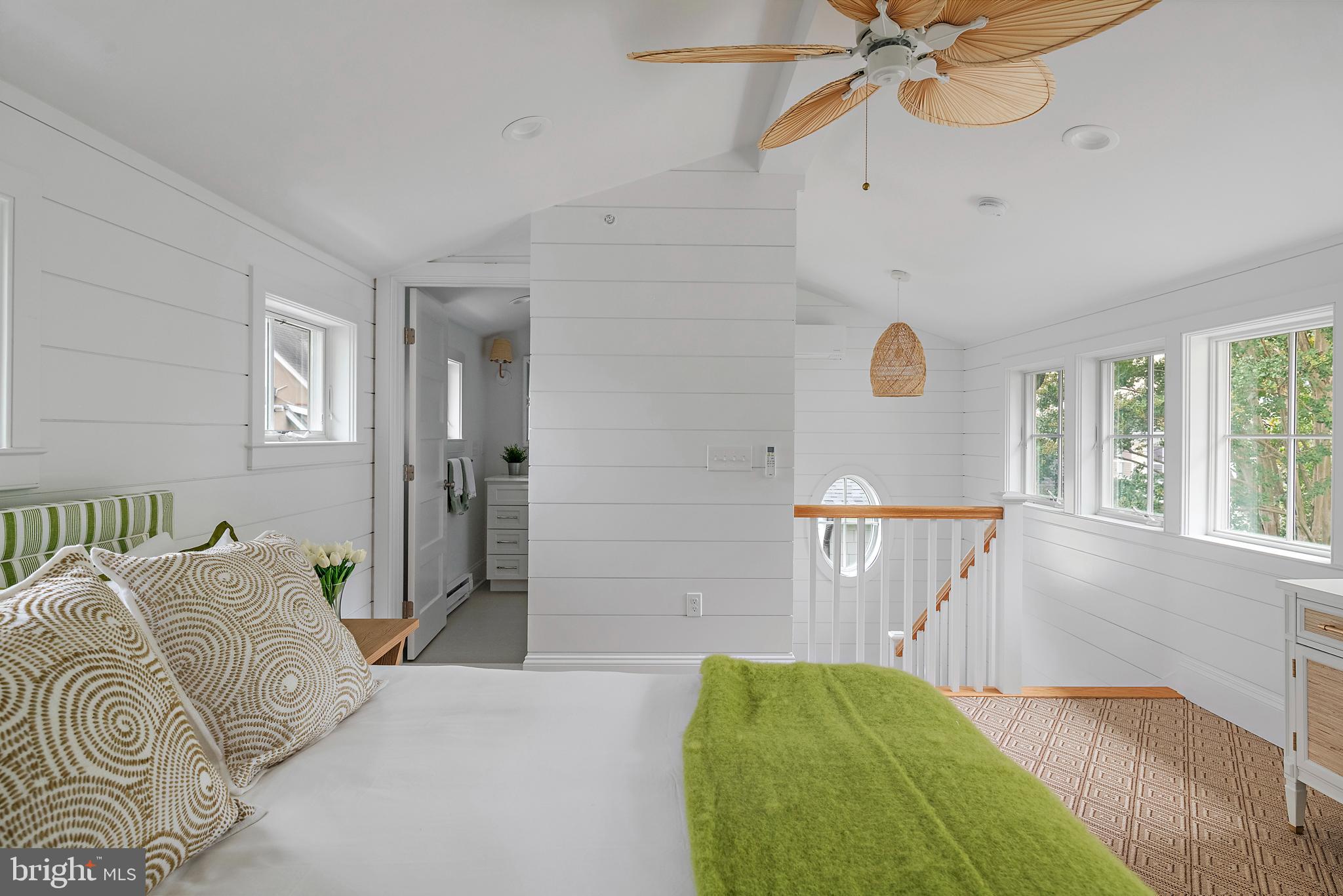 MURRAY HILL - Residential