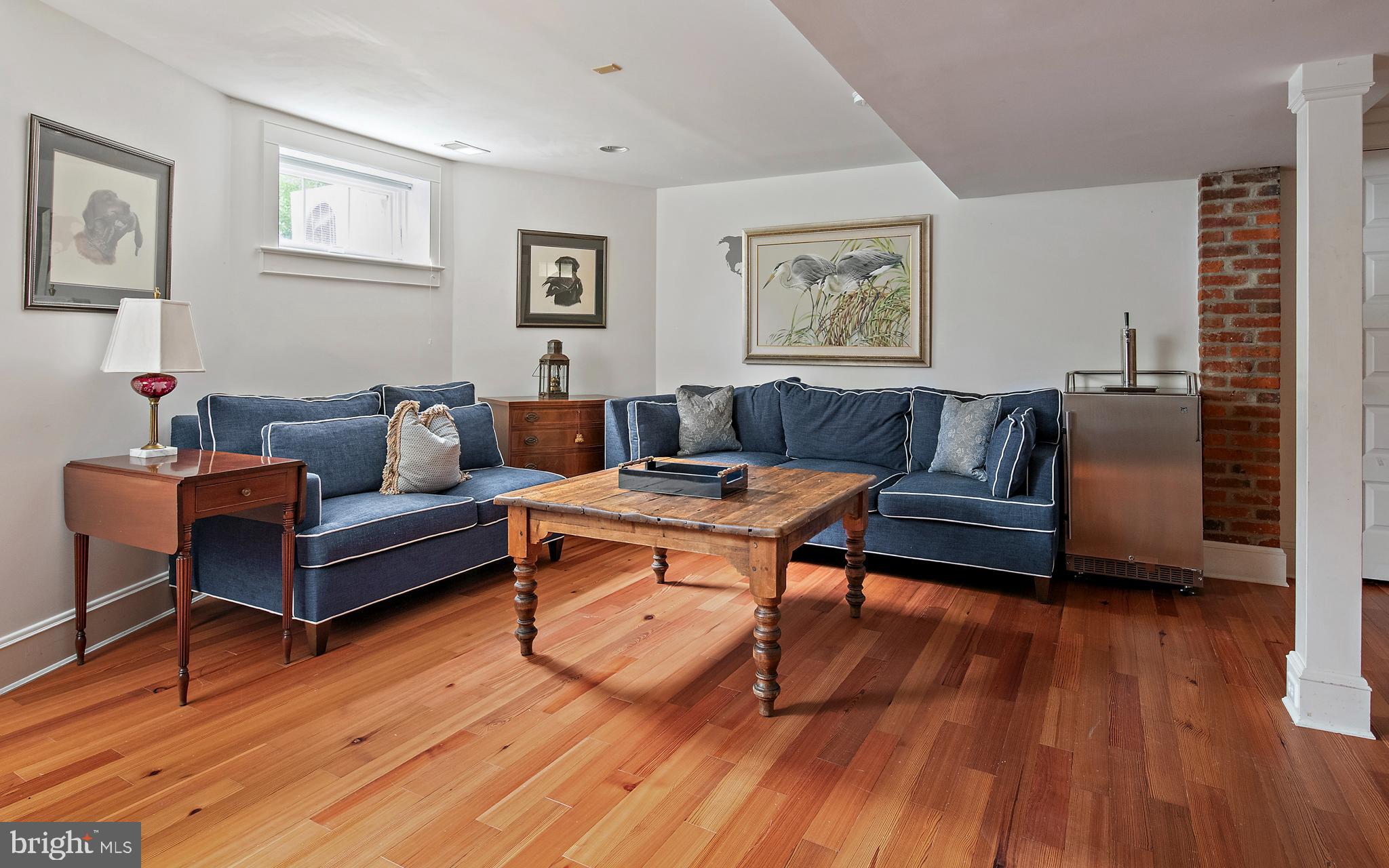 MURRAY HILL - Residential