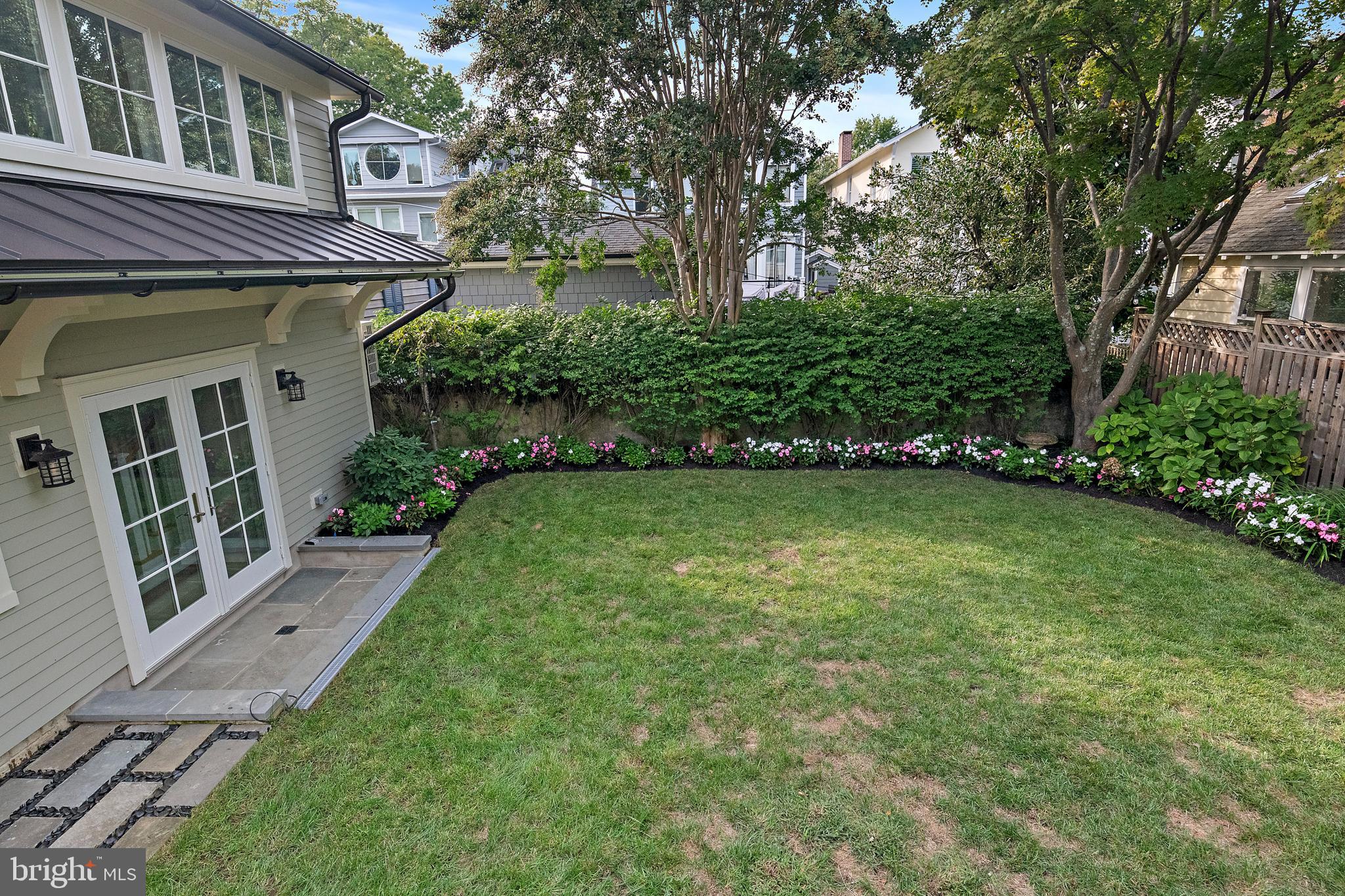 MURRAY HILL - Residential