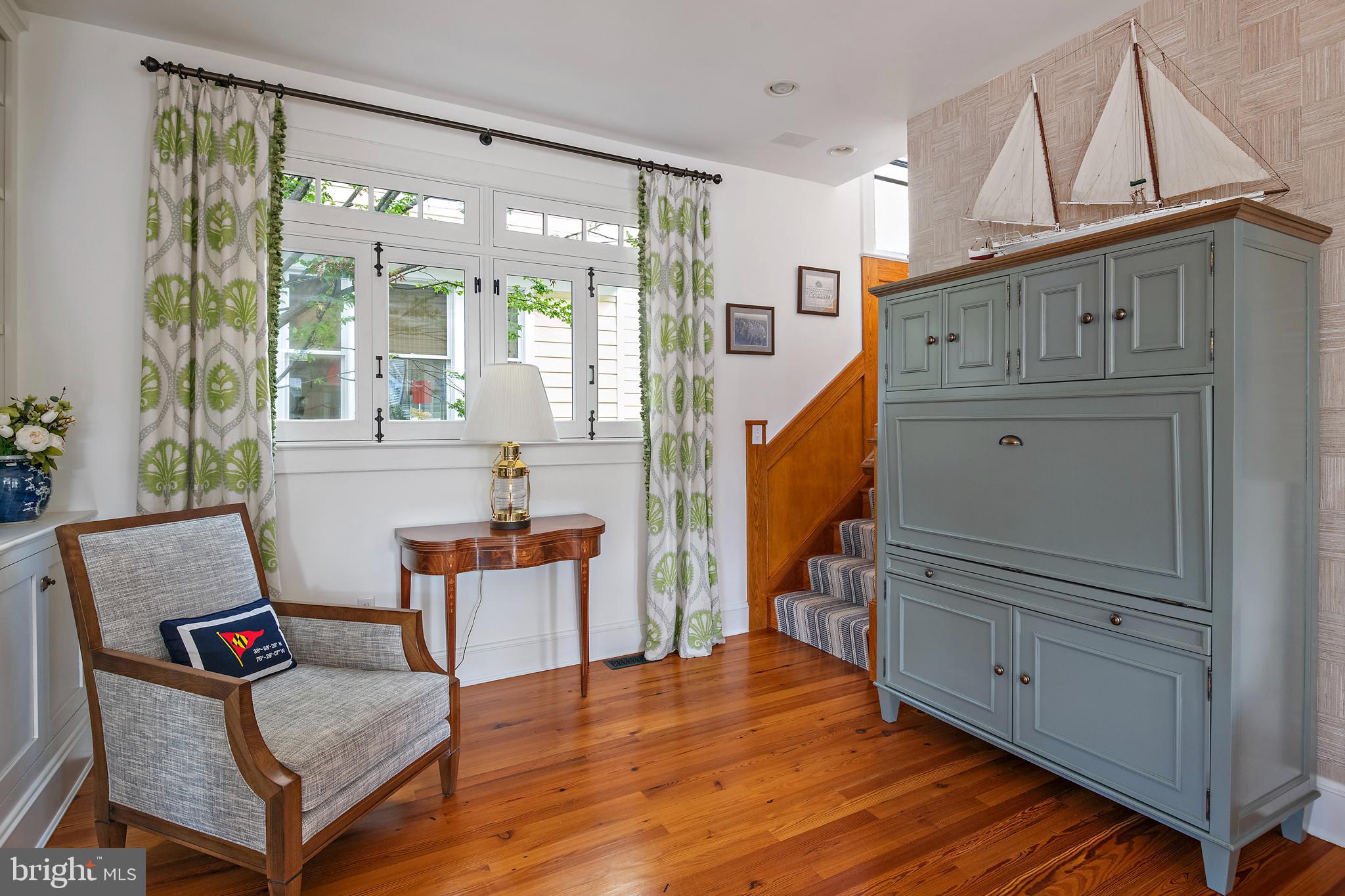 MURRAY HILL - Residential