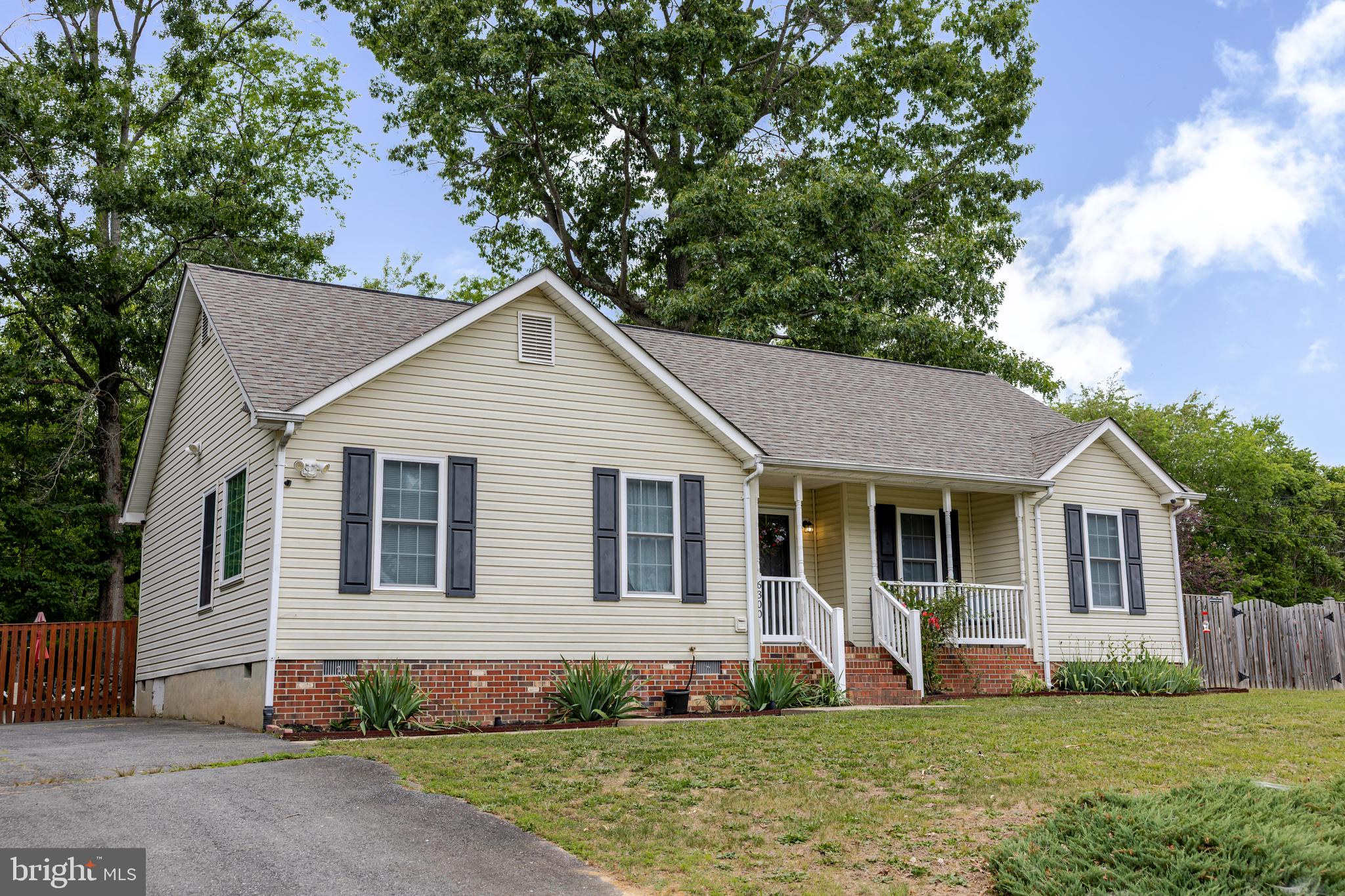6300 TAVERNEER LANE
