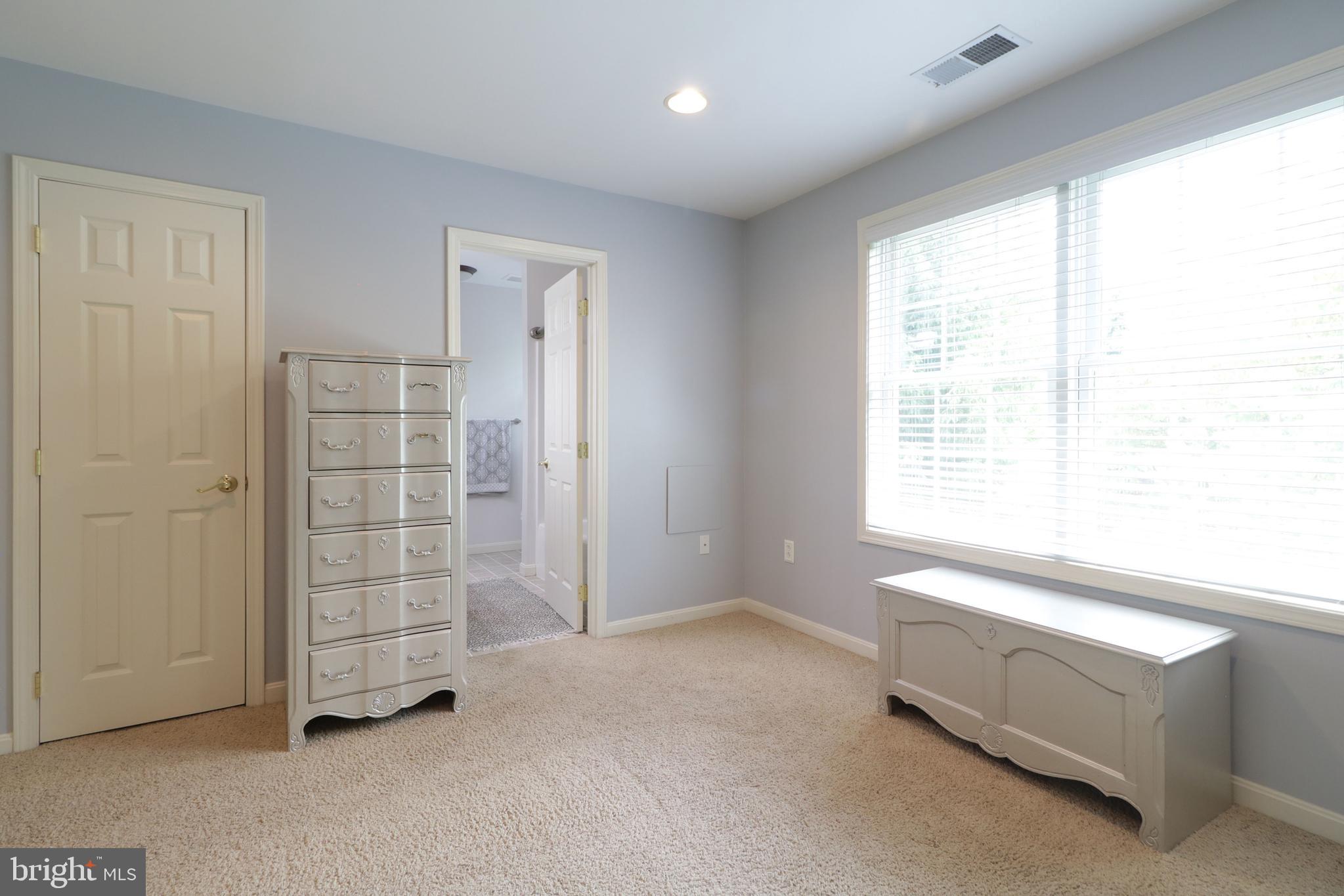 INDEPENDENCE PLACE - Residential