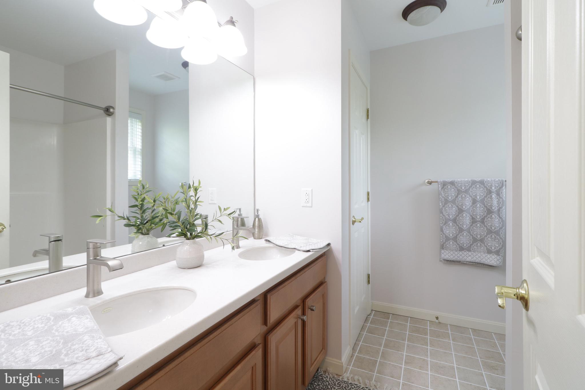 INDEPENDENCE PLACE - Residential
