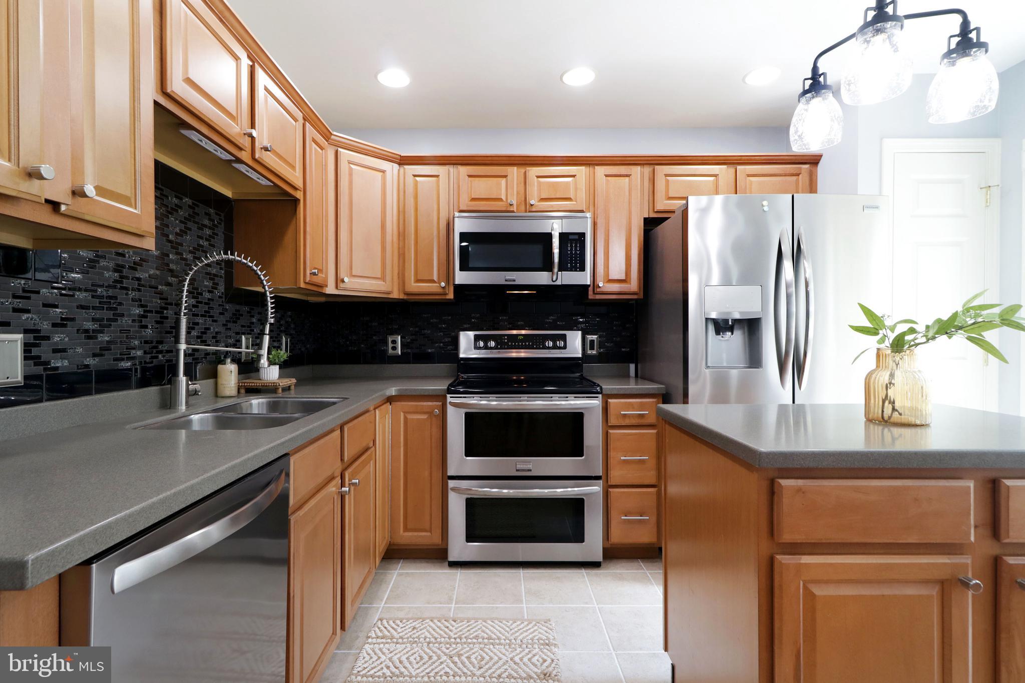 INDEPENDENCE PLACE - Residential