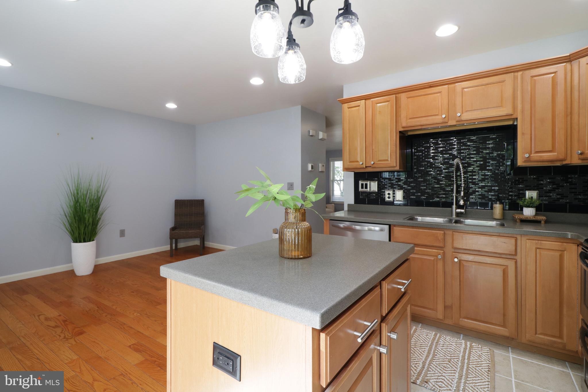 INDEPENDENCE PLACE - Residential