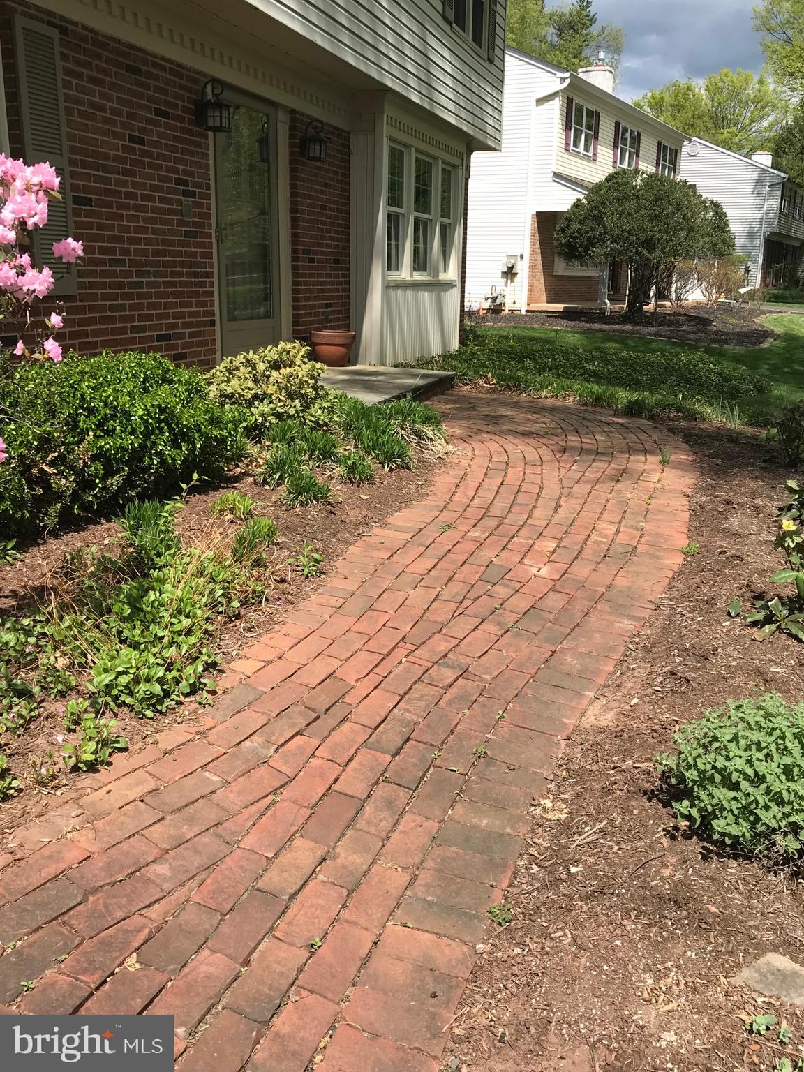 STRATFORD FARMS - Residential