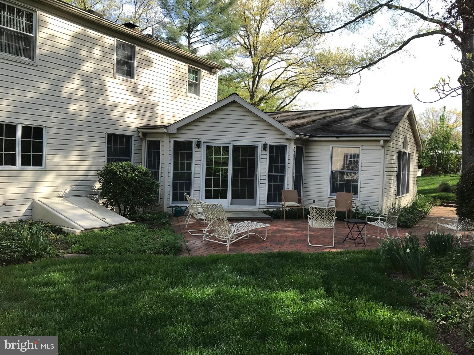 STRATFORD FARMS - Residential