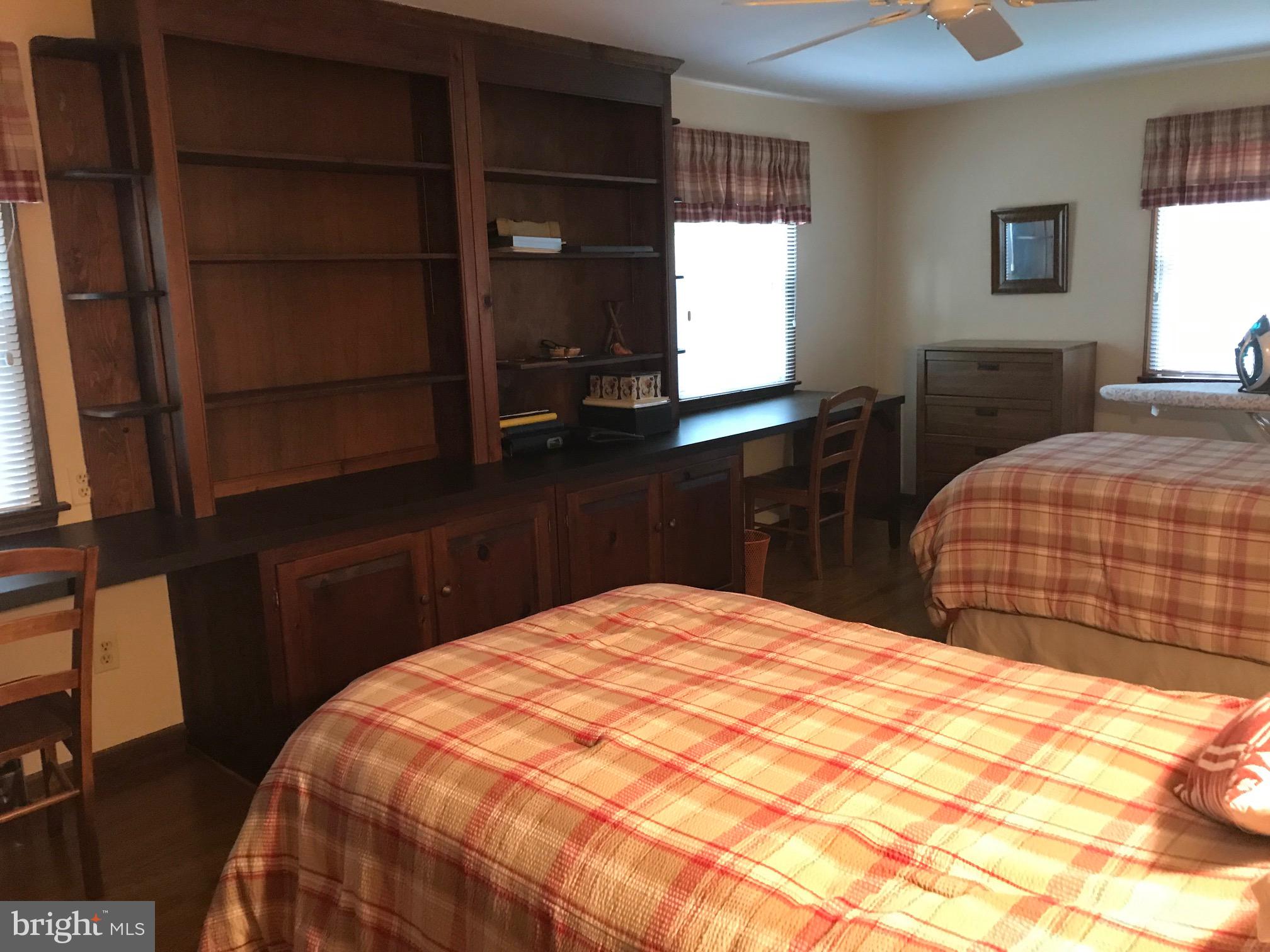 STRATFORD FARMS - Residential