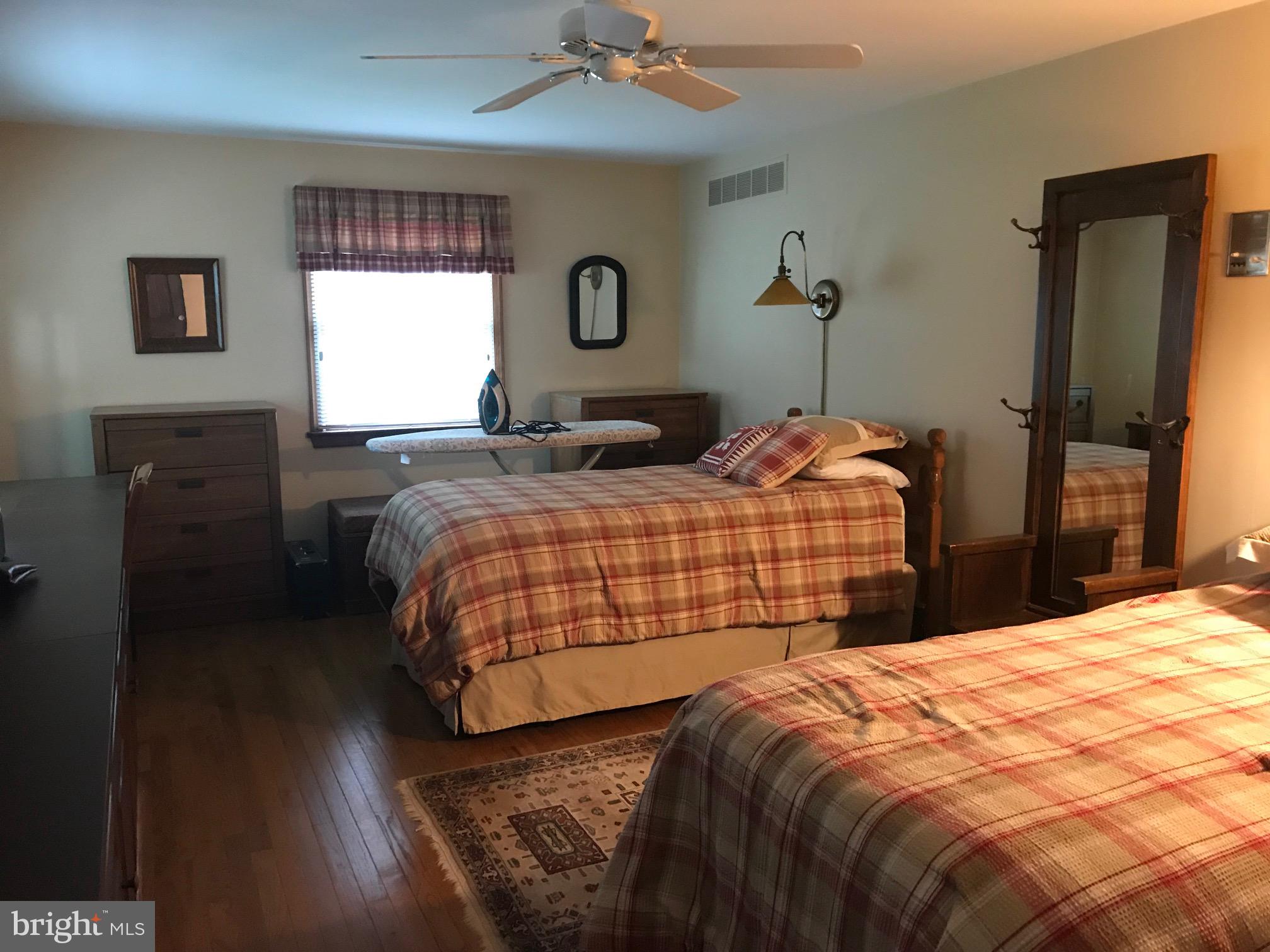 STRATFORD FARMS - Residential