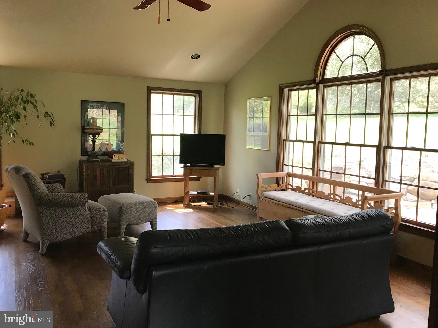 STRATFORD FARMS - Residential