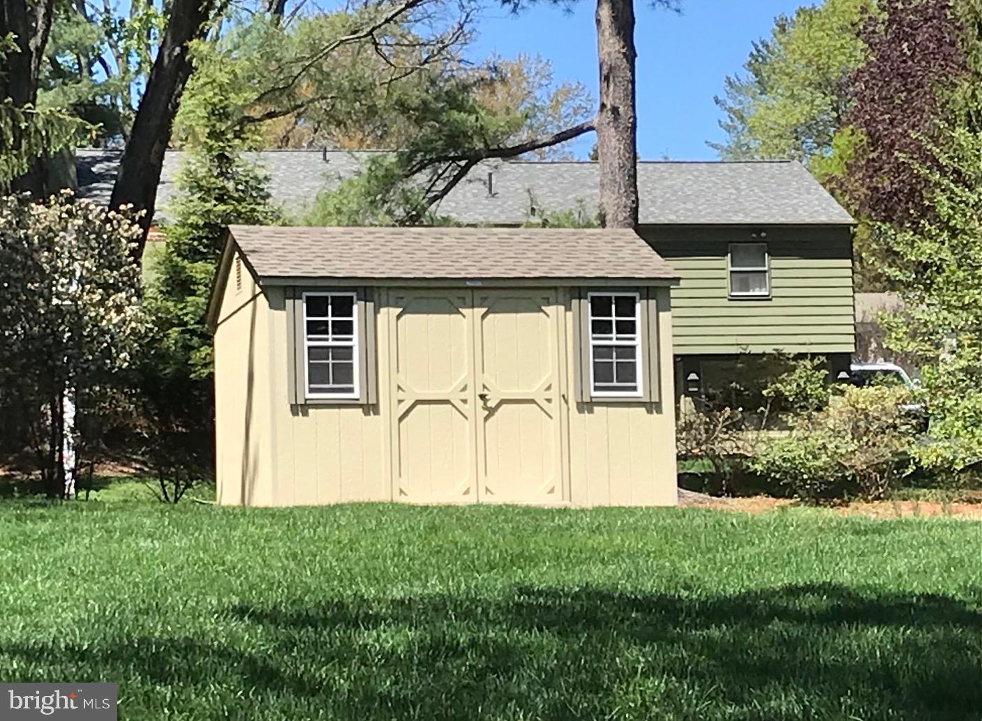 STRATFORD FARMS - Residential