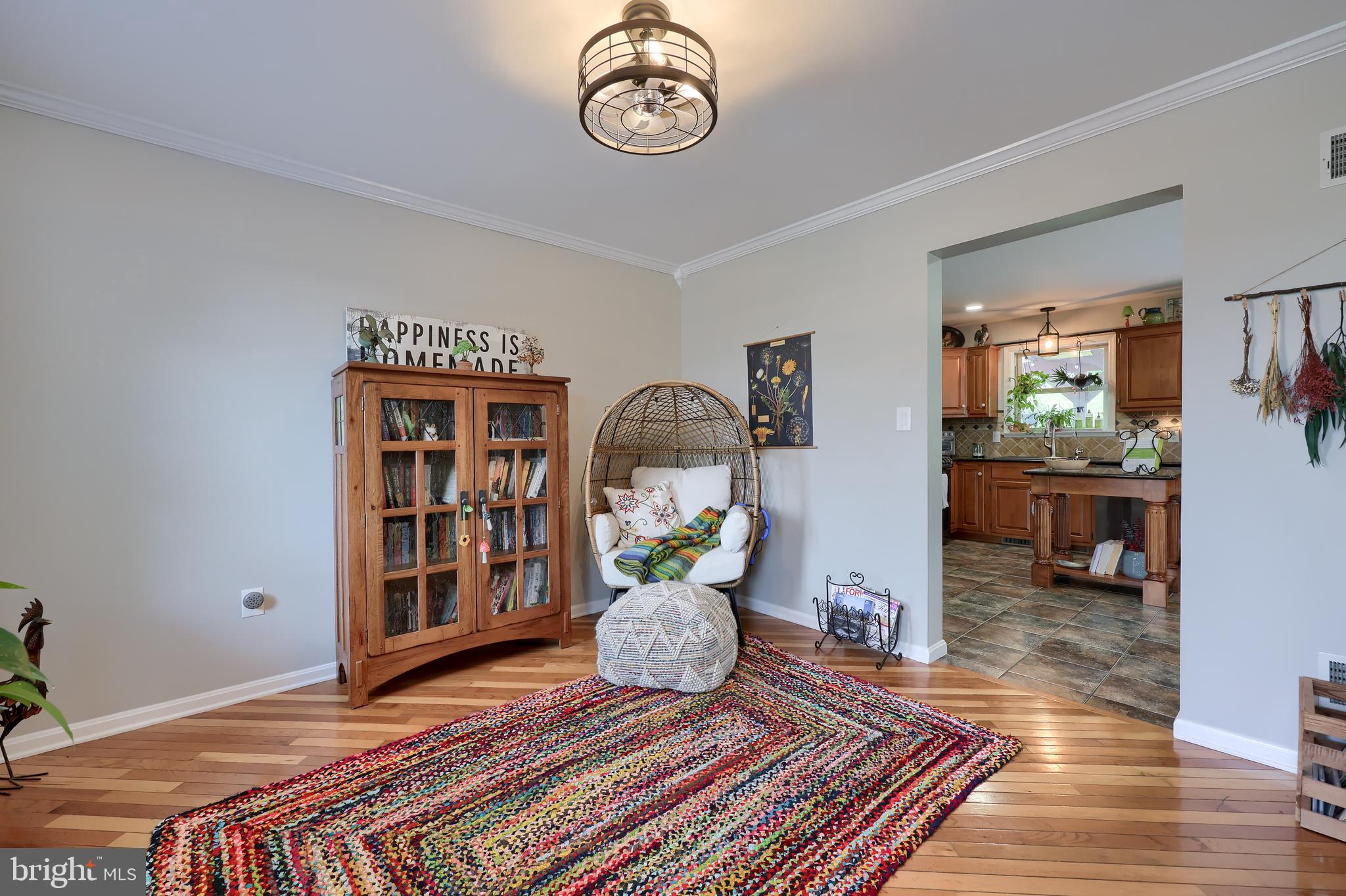 1307 CEDAR AVENUE
