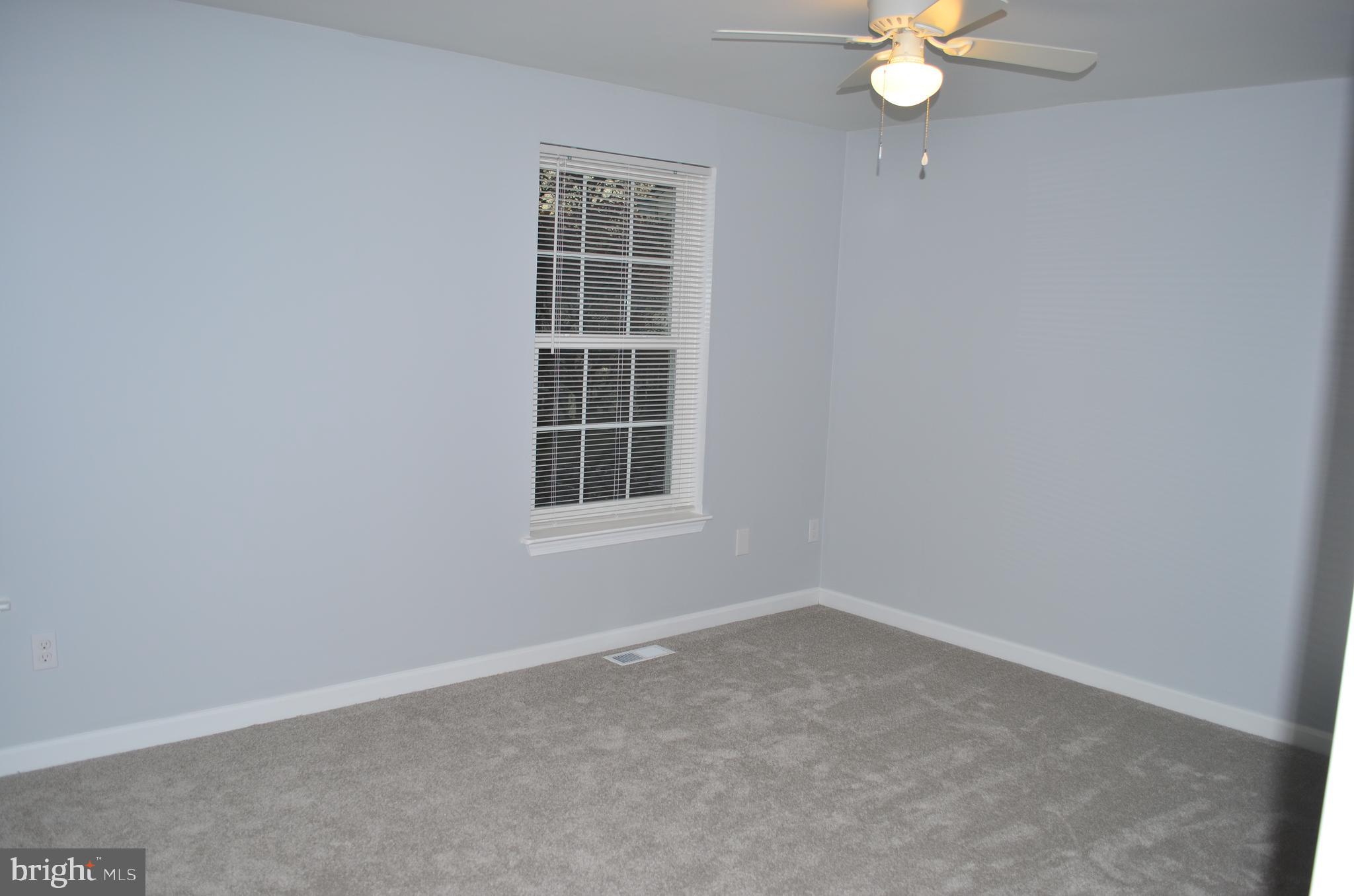 RIVERSIDE - Residential Lease