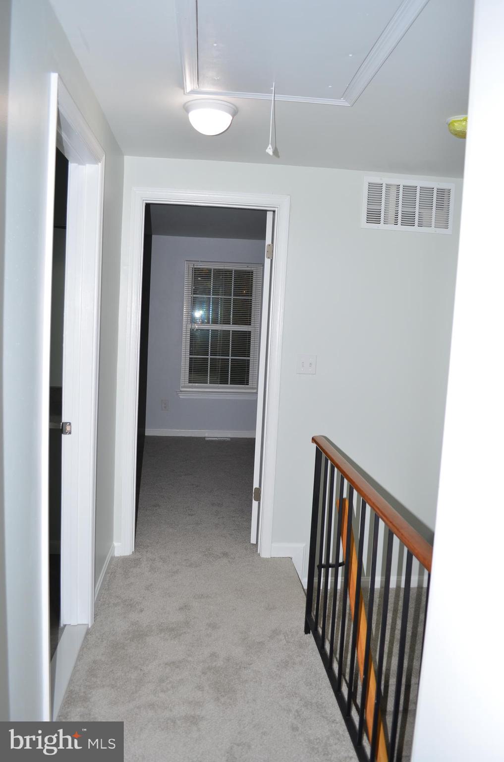 RIVERSIDE - Residential Lease