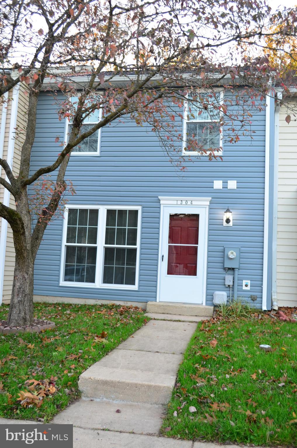 RIVERSIDE - Residential Lease