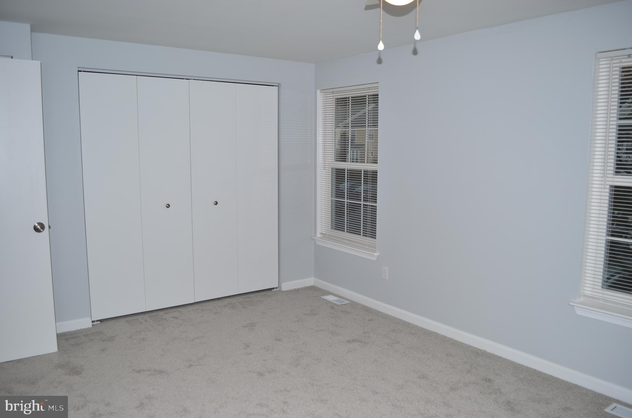 RIVERSIDE - Residential Lease