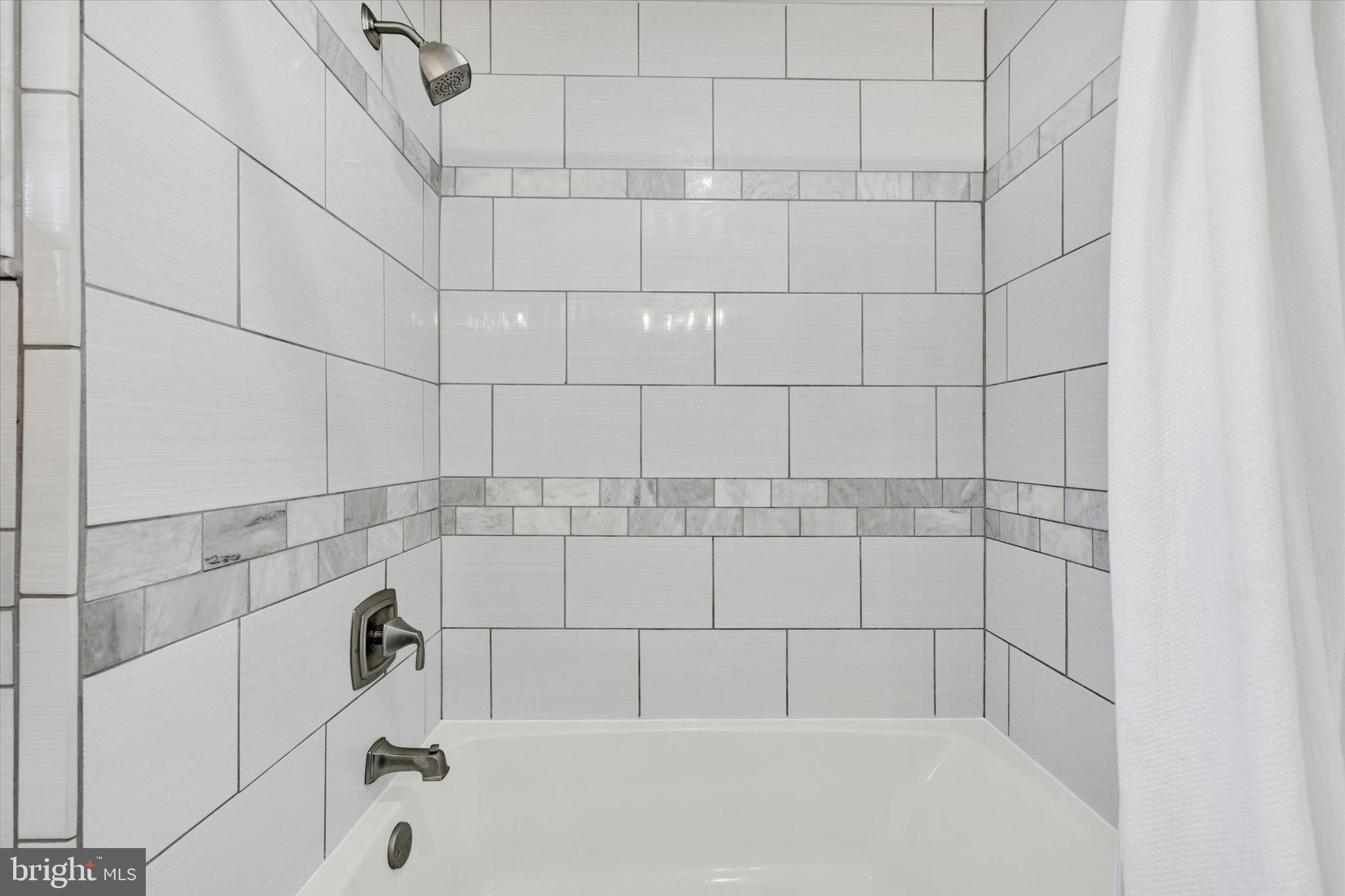 HOWARD PARK - Residential