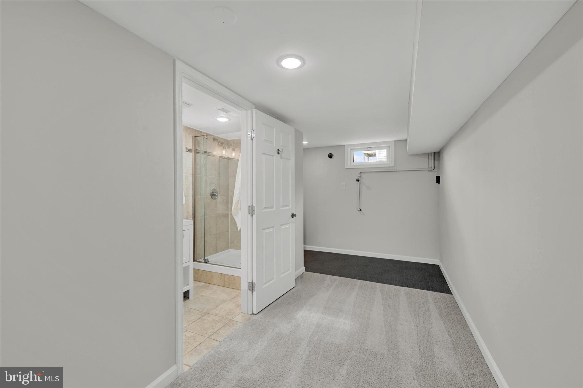 HOWARD PARK - Residential