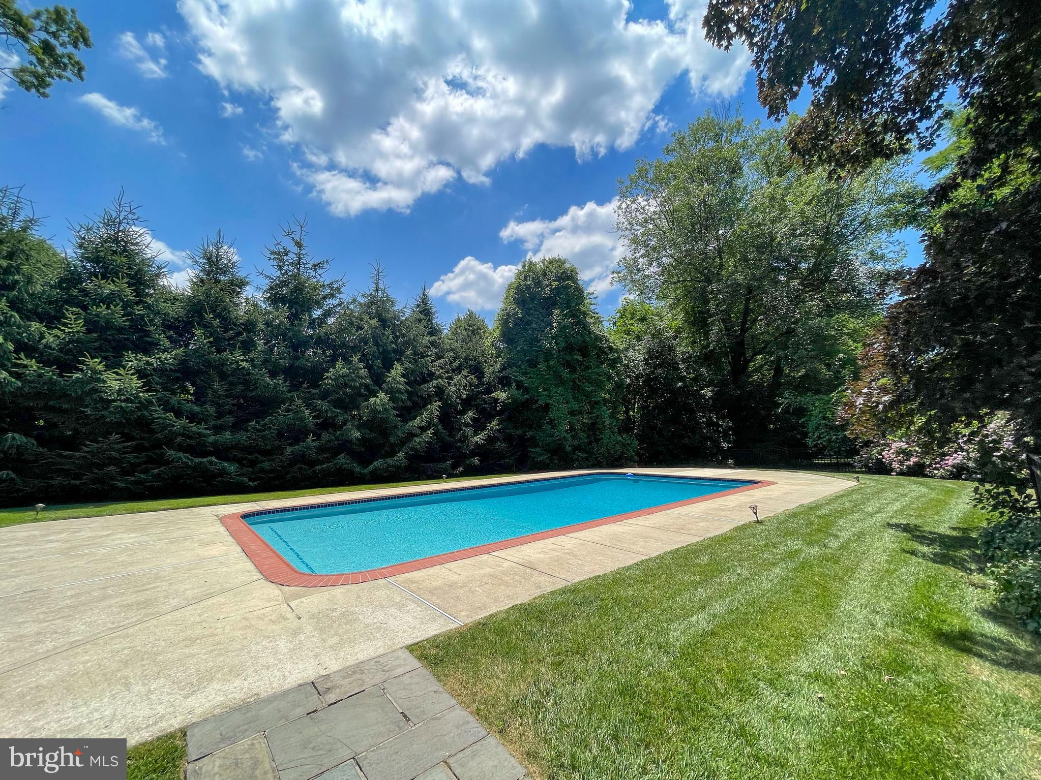 HARRITON FARM - Residential