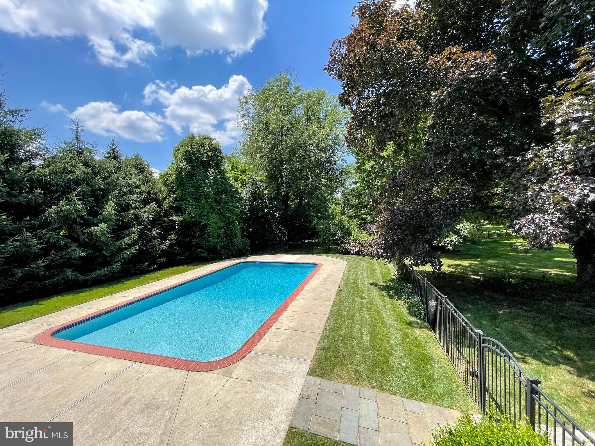 HARRITON FARM - Residential