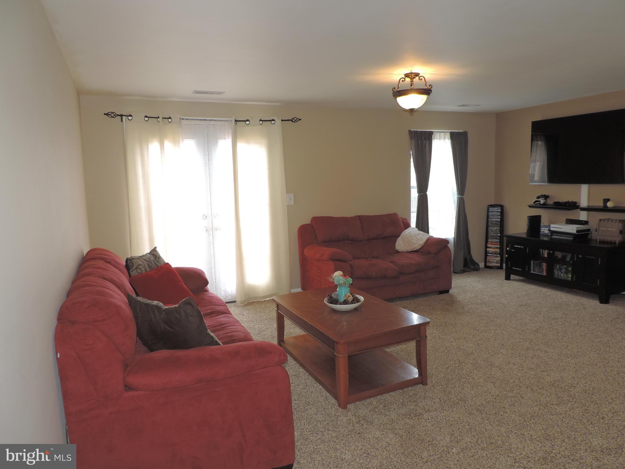 RIVERSIDE - Residential