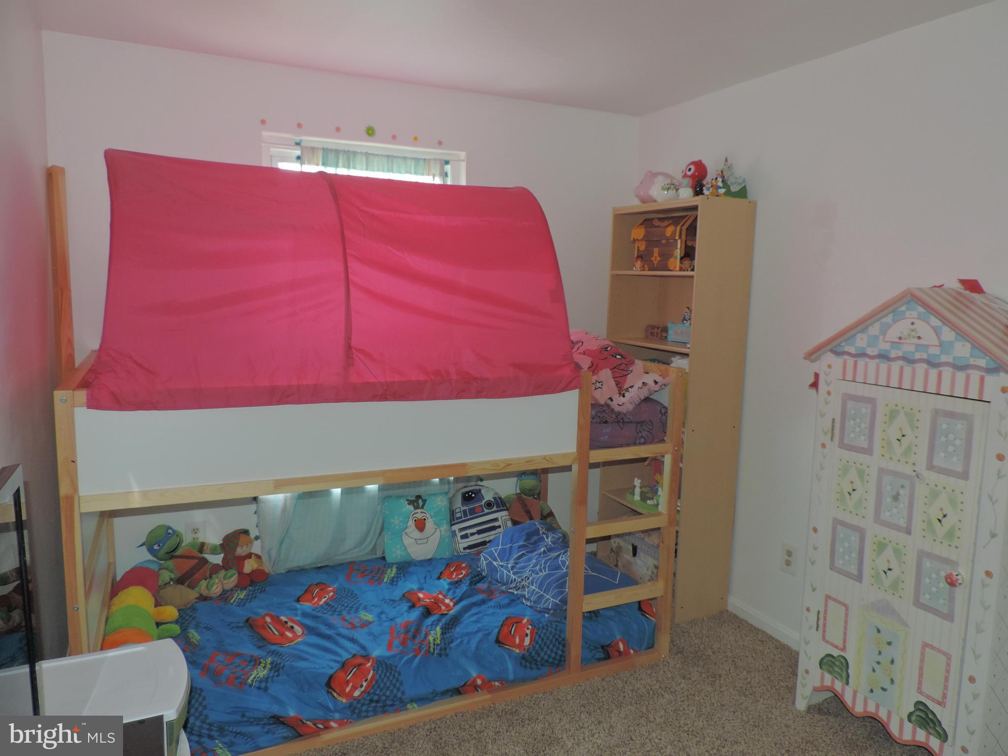 RIVERSIDE - Residential