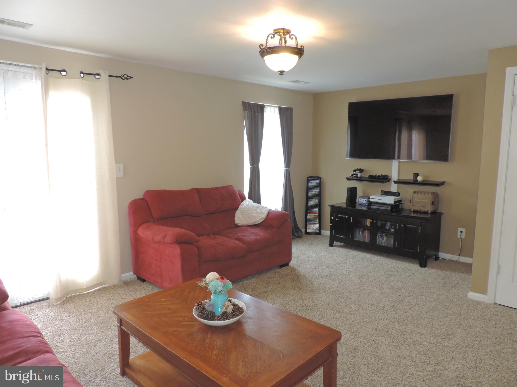 RIVERSIDE - Residential