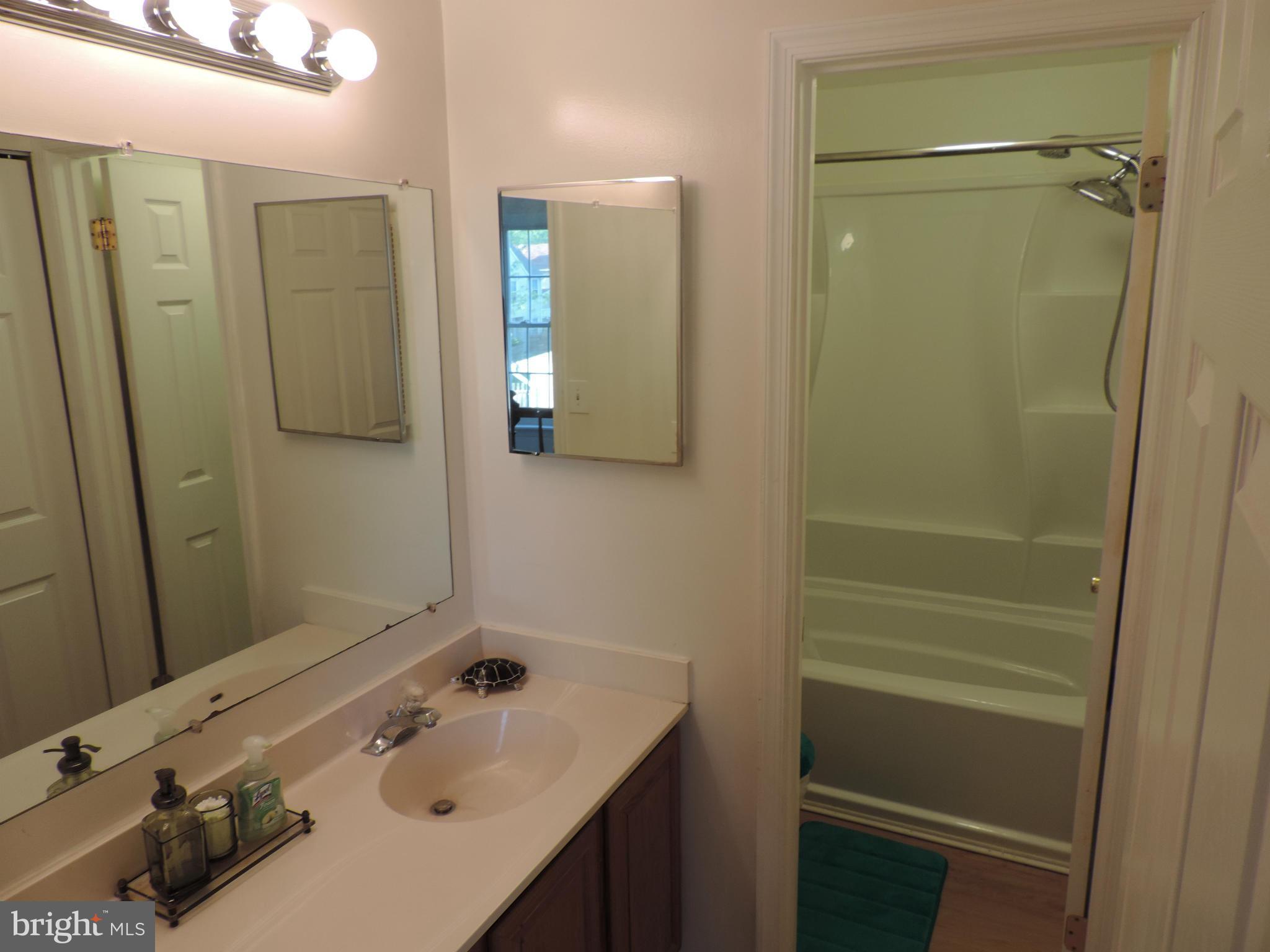 RIVERSIDE - Residential