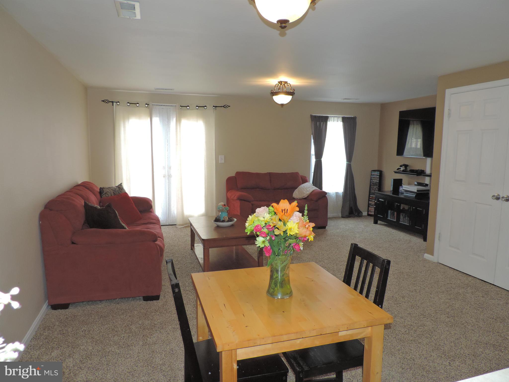 RIVERSIDE - Residential