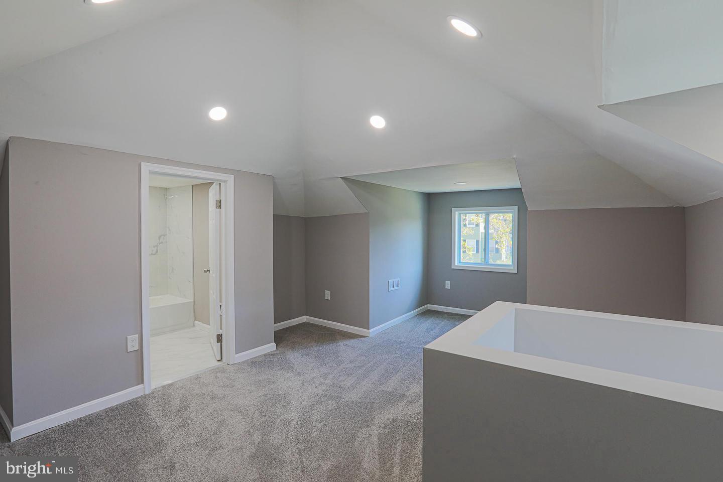 FAIRMONT - Residential Lease