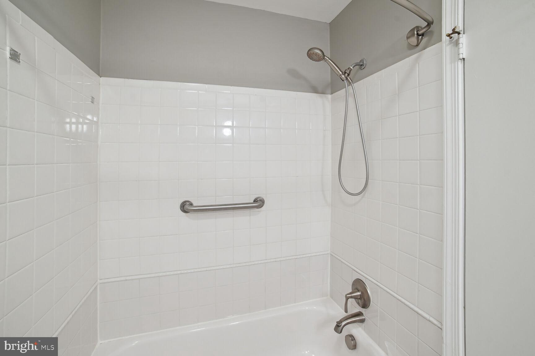 HIGHLANDS OF OLNEY - Residential