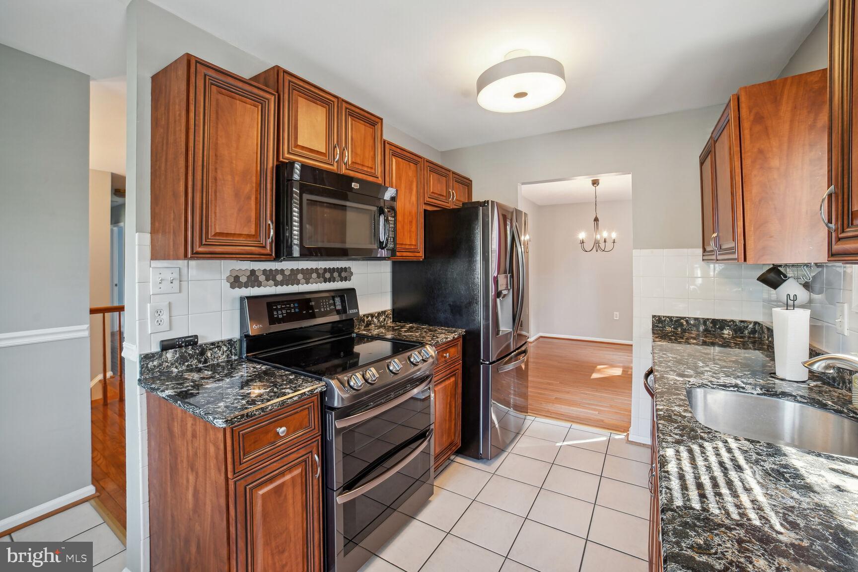 HIGHLANDS OF OLNEY - Residential