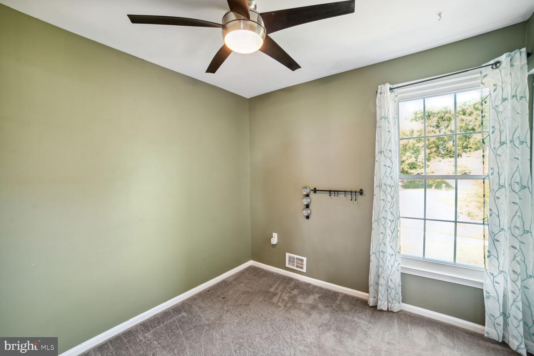 HIGHLANDS OF OLNEY - Residential