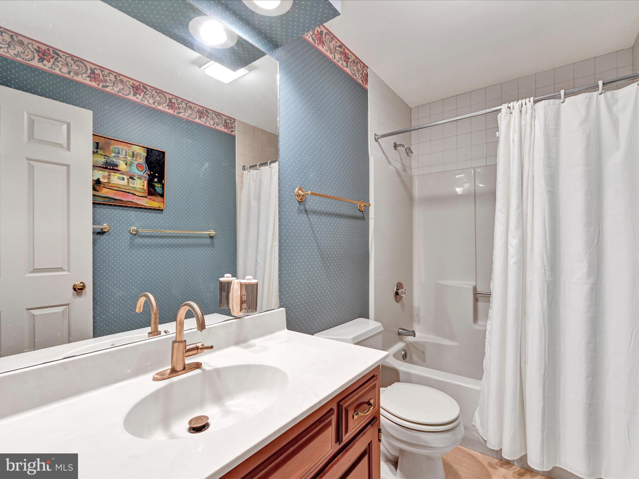 HEMPFIELD AREA - Residential