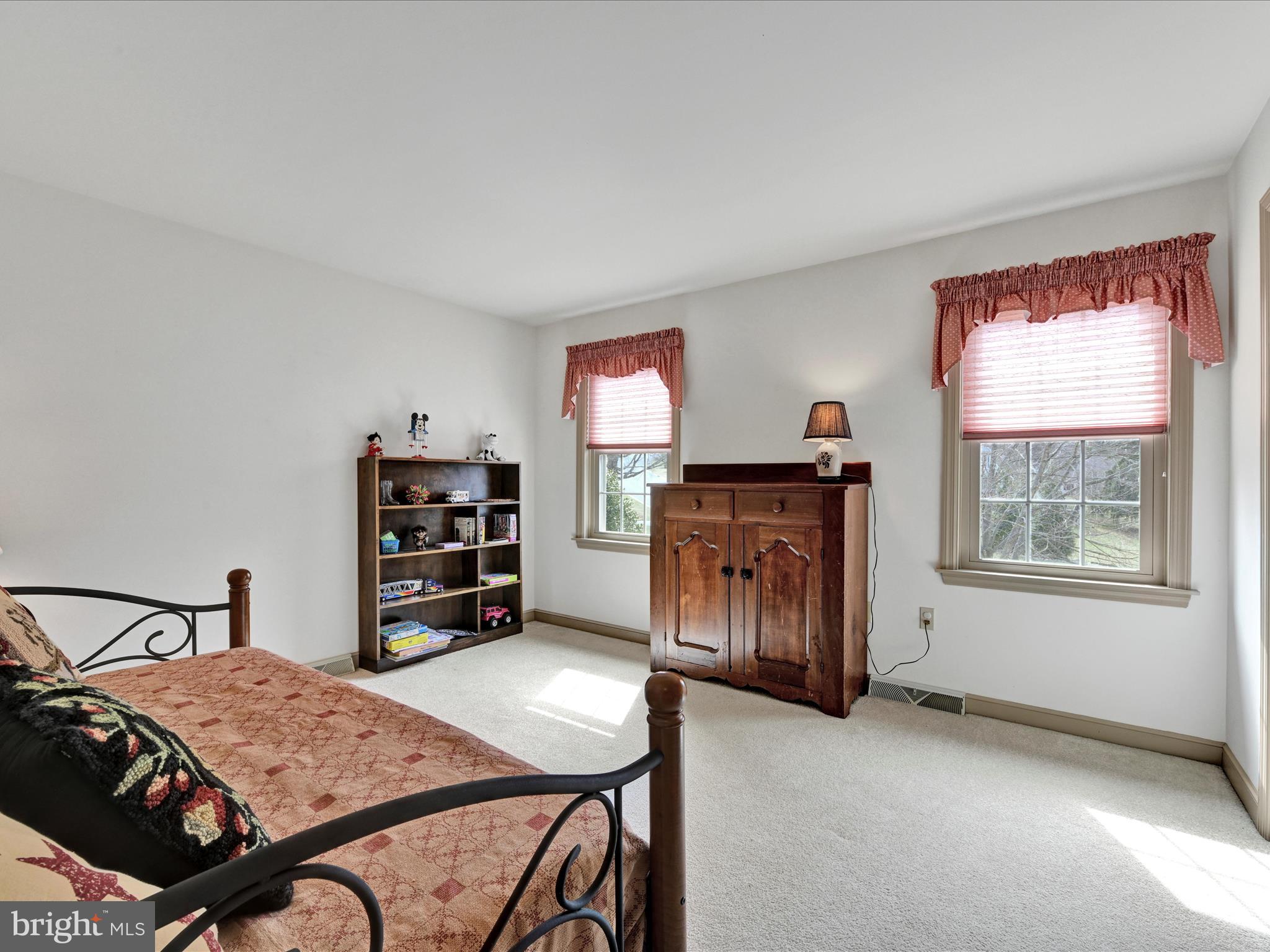 HEMPFIELD AREA - Residential