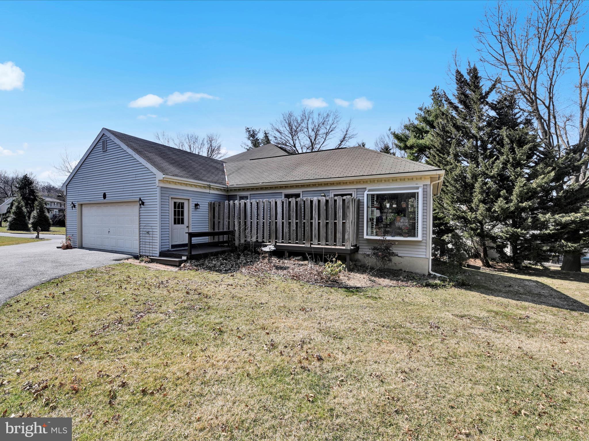 HEMPFIELD AREA - Residential