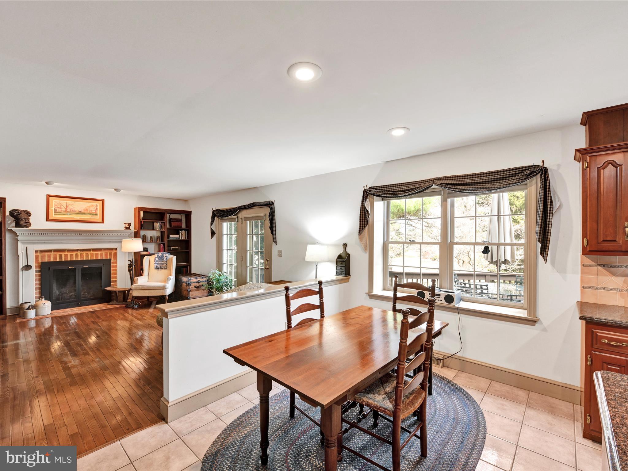 HEMPFIELD AREA - Residential