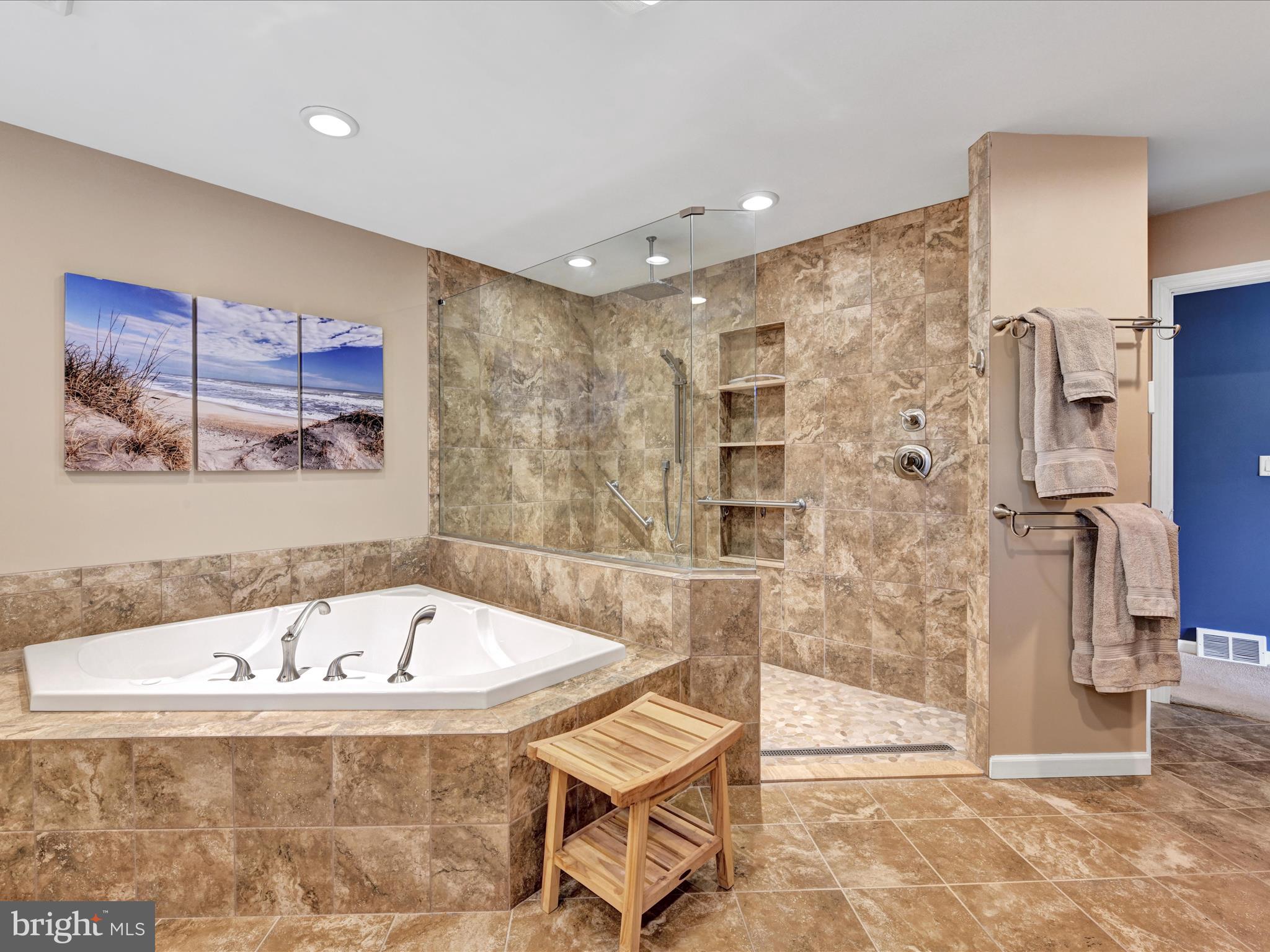 HEMPFIELD AREA - Residential