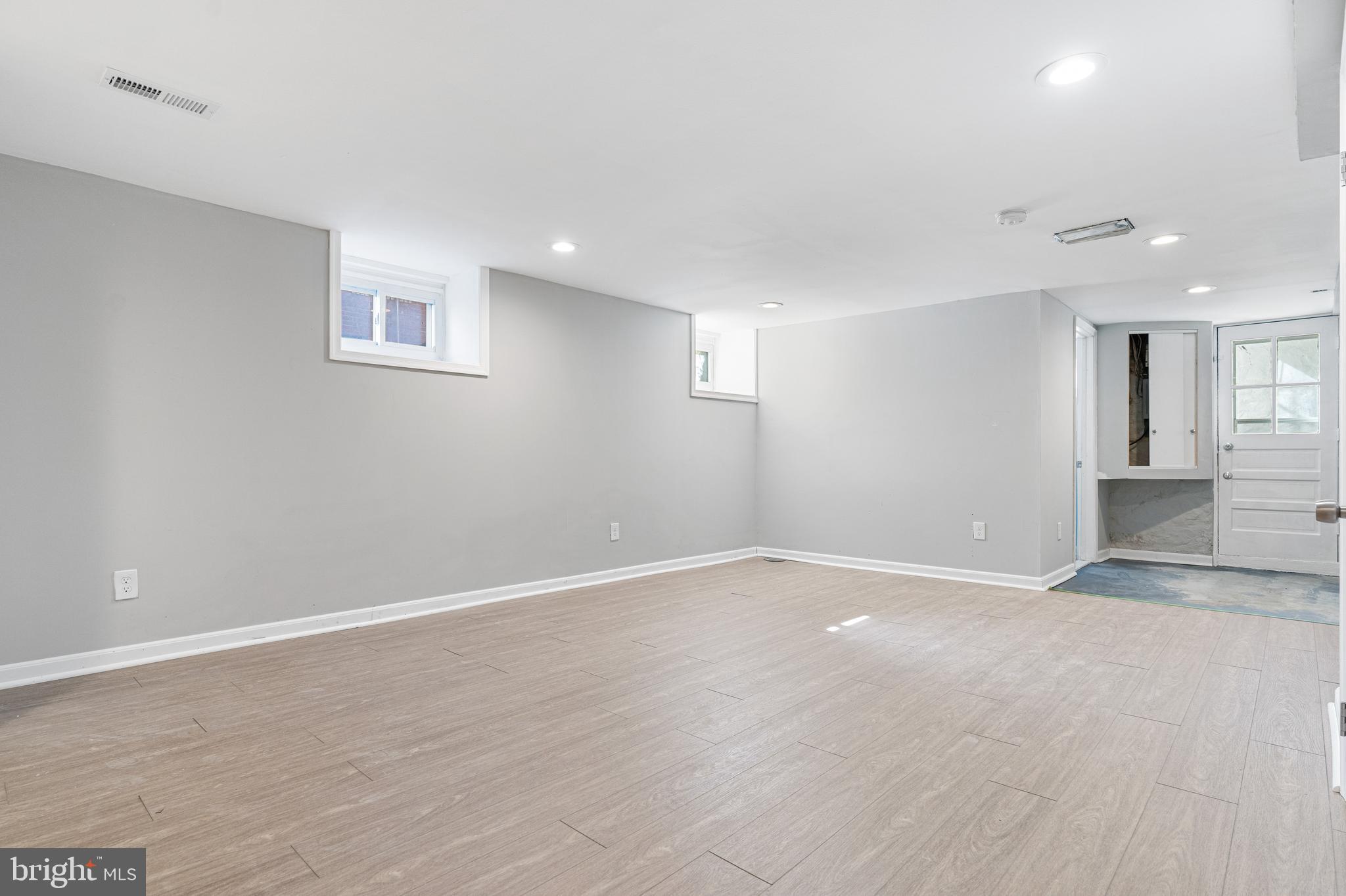 EDNOR GARDENS - LAKESIDE - Residential