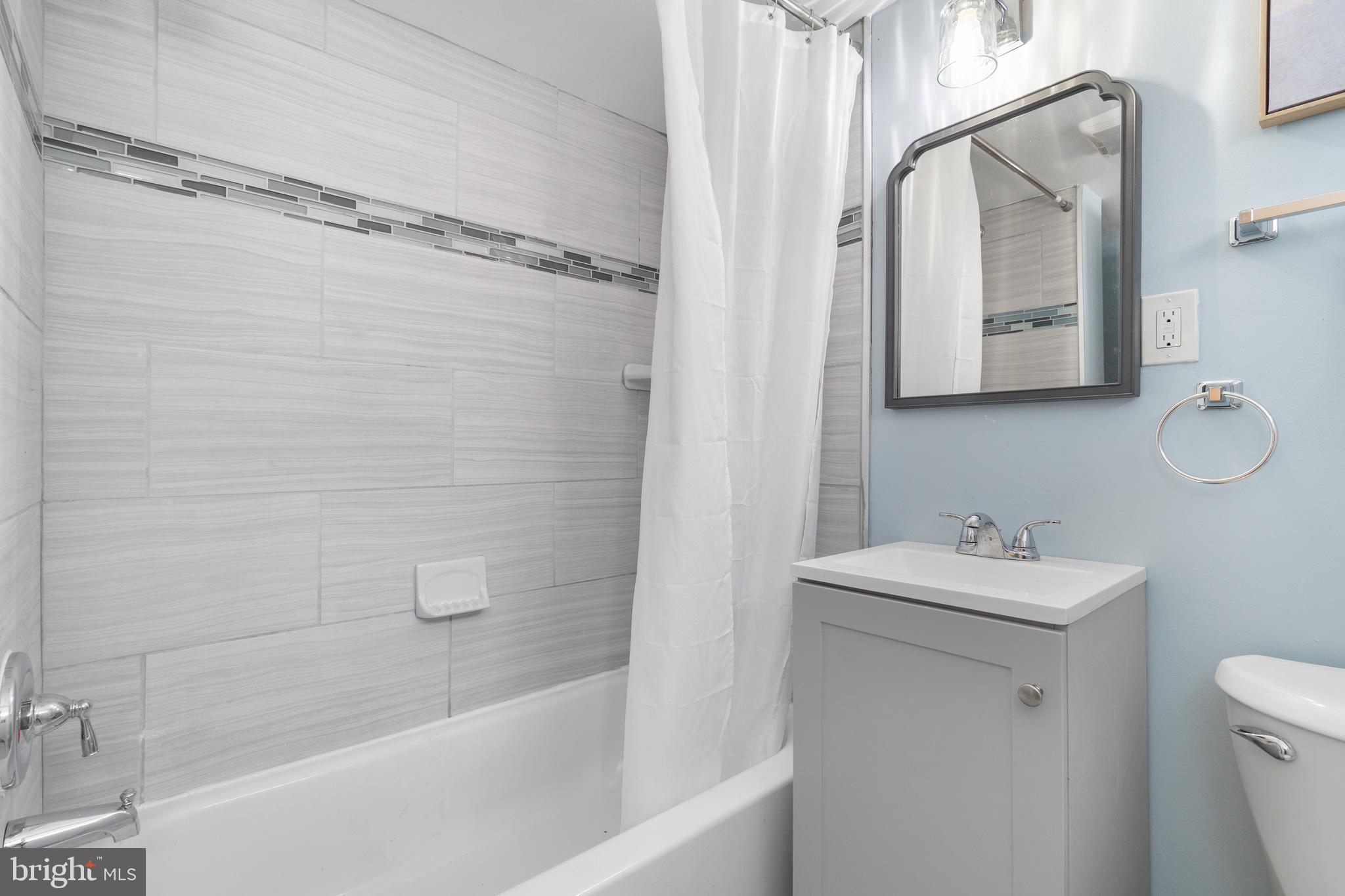 EDNOR GARDENS - LAKESIDE - Residential