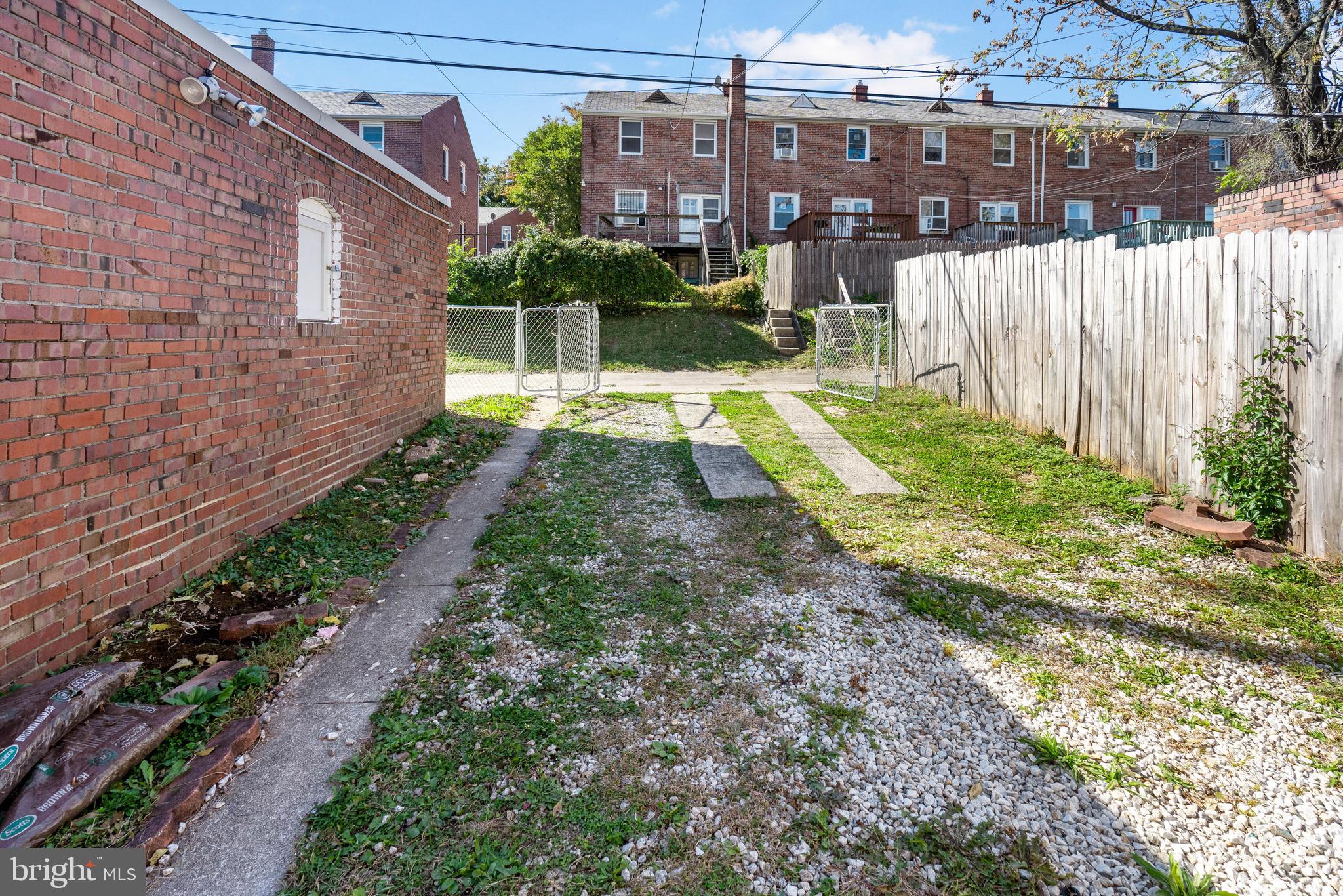 EDNOR GARDENS - LAKESIDE - Residential