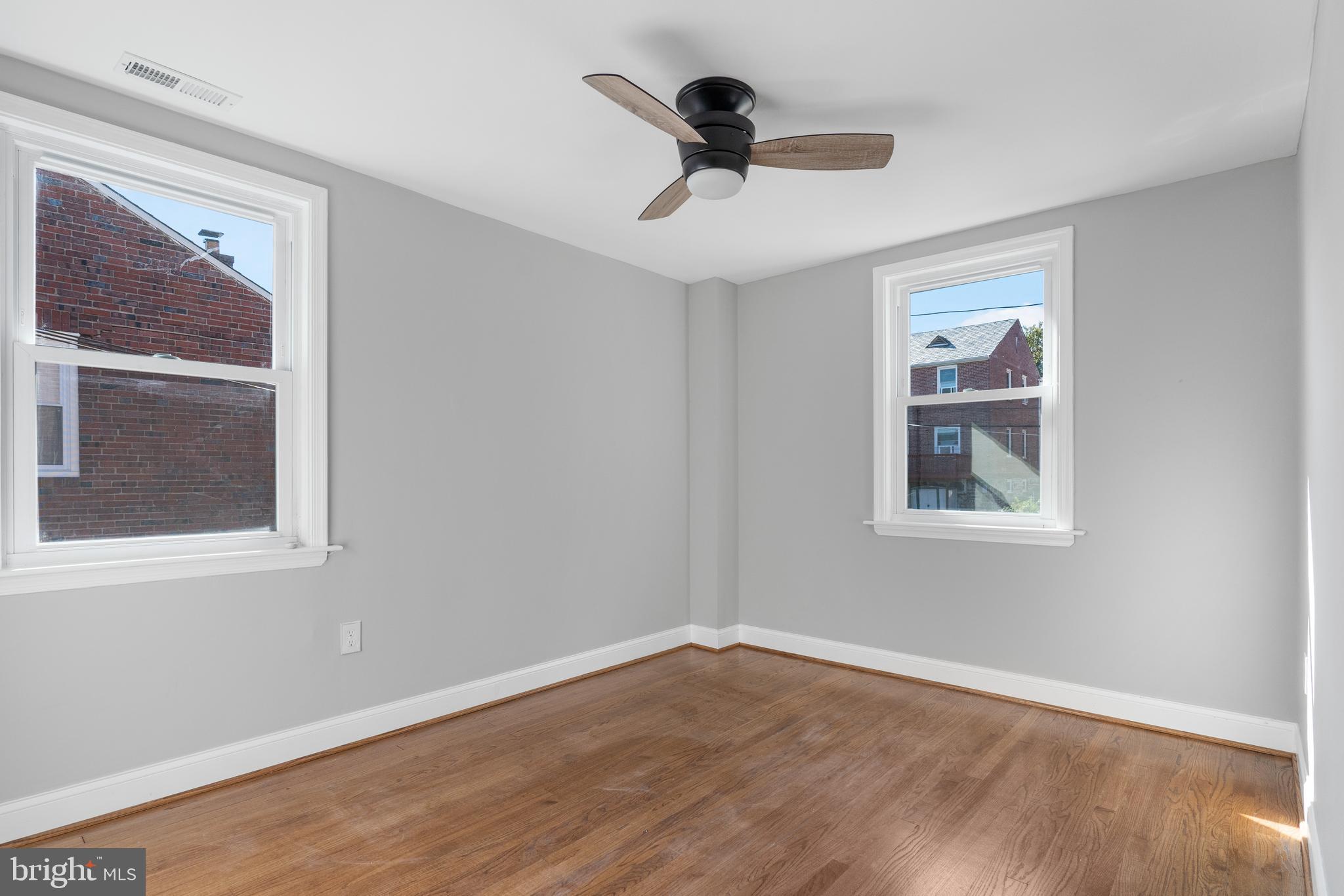 EDNOR GARDENS - LAKESIDE - Residential