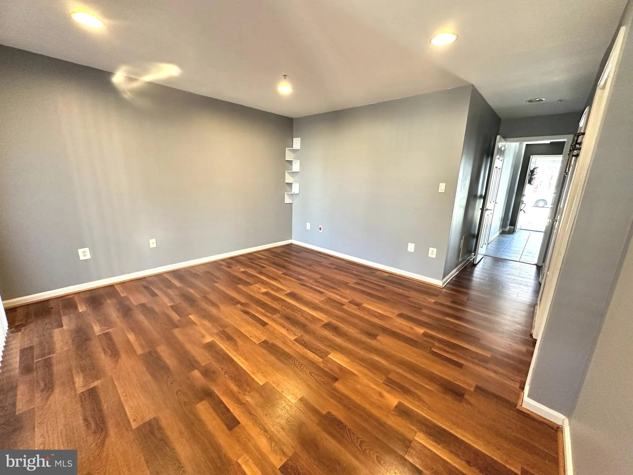 Pasadena, Maryland 21122, United States, 3 Bedrooms Bedrooms, ,4 BathroomsBathrooms,Residential,Pending,142244