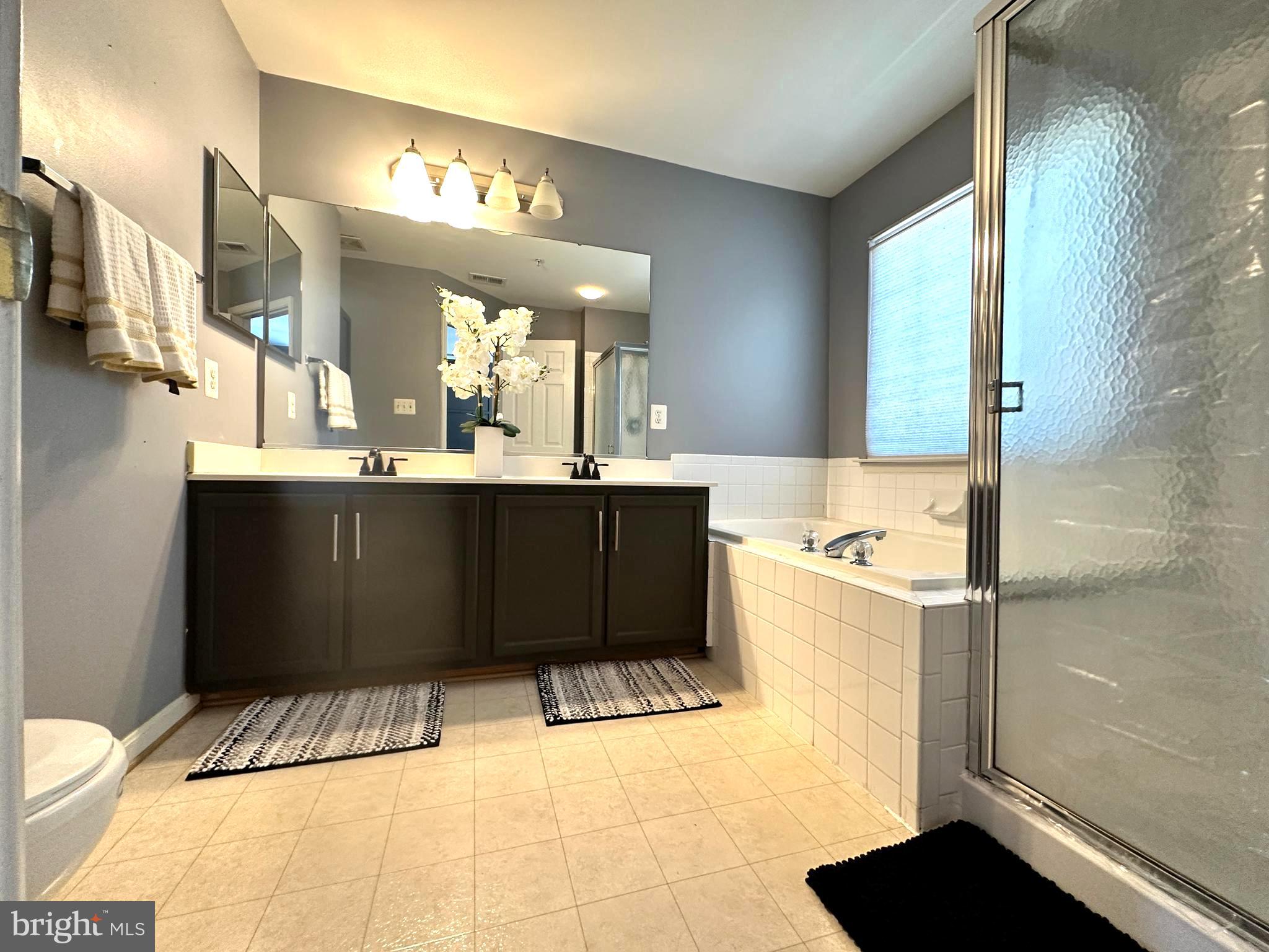 APPLEGATE NORTH - Residential Lease