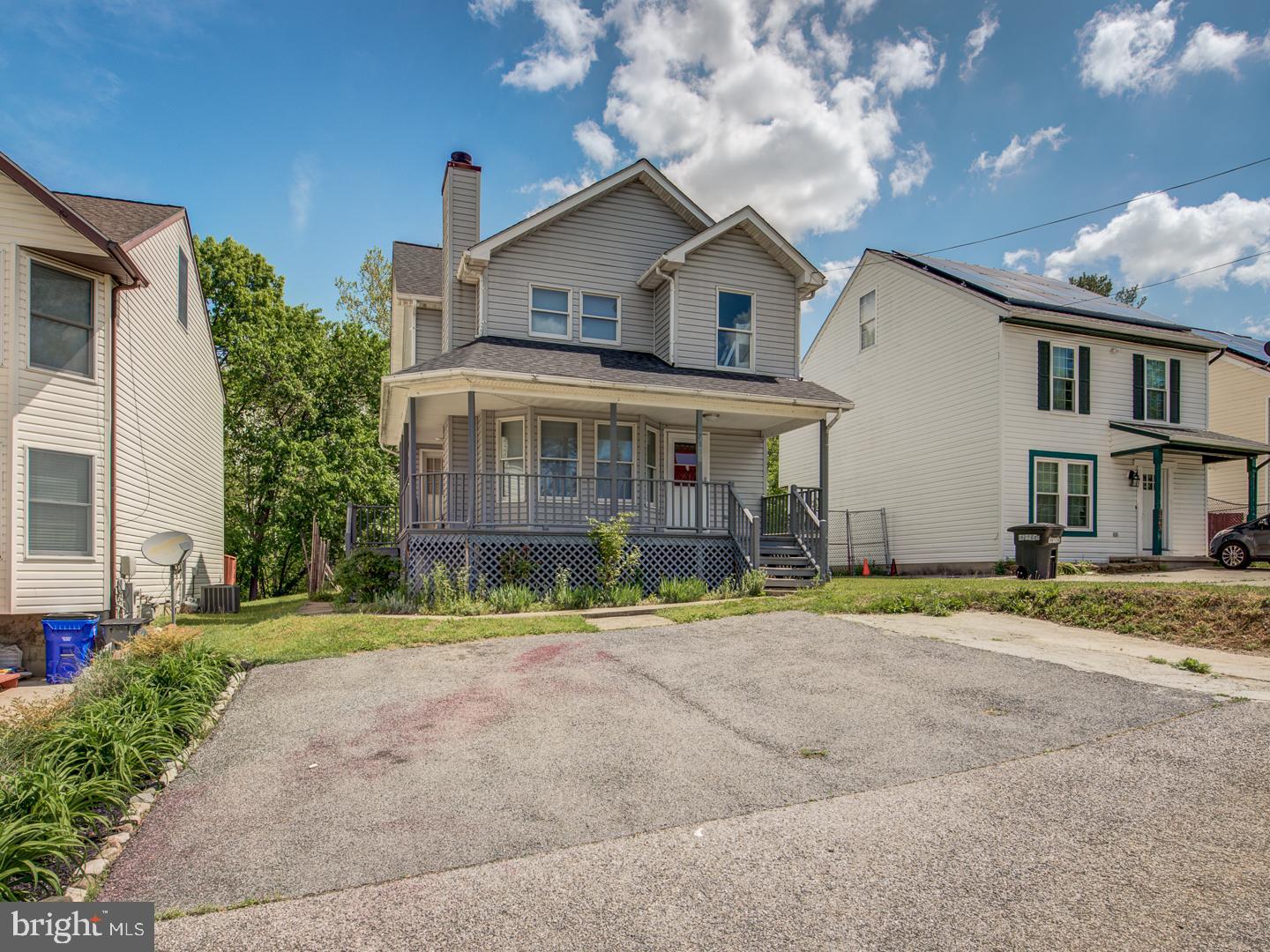 Single Family Home In Howard County. Gas Heat & HW, Beautiful Hardwood Floors, Fireplace, Very Large Country Kitchen w/Oak Cabinets, 2 Pantrys, Anderson Windows, Beautiful Wrap-Around Porch, Large 24x16 Rear Deck, Large Finishable Attic(don't miss), New roof.Finished Bsmt. IMMACULATE, move-in condition....see for yourself! Easy To Show.
Open House May 4th 11 am -3pm.