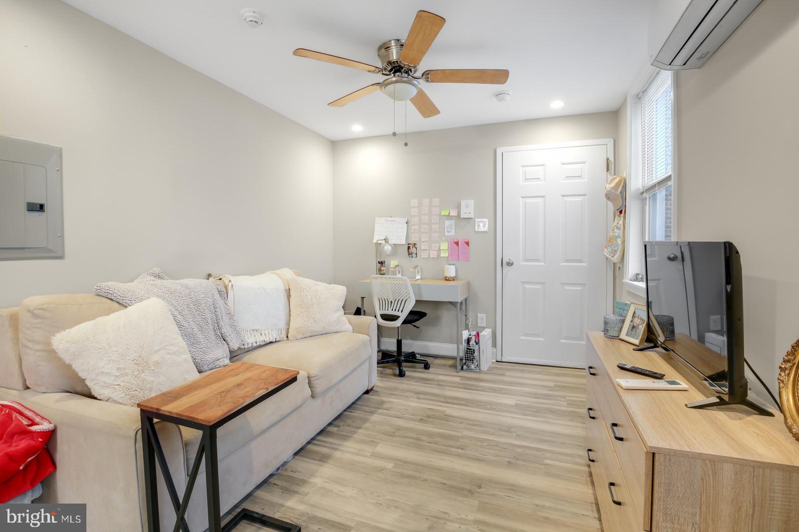 BELLA VISTA - Residential Lease