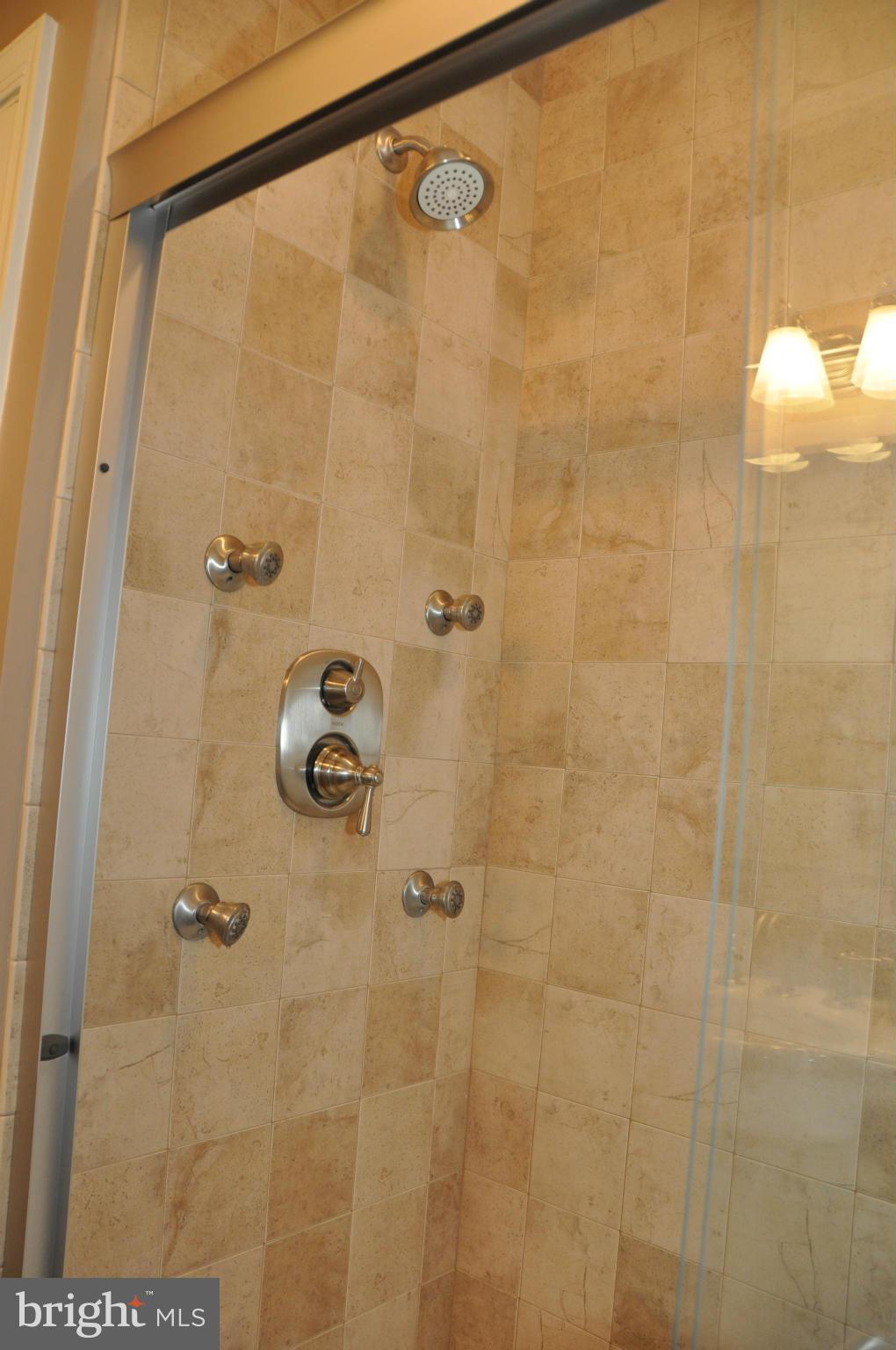 ARBUTUS - Residential