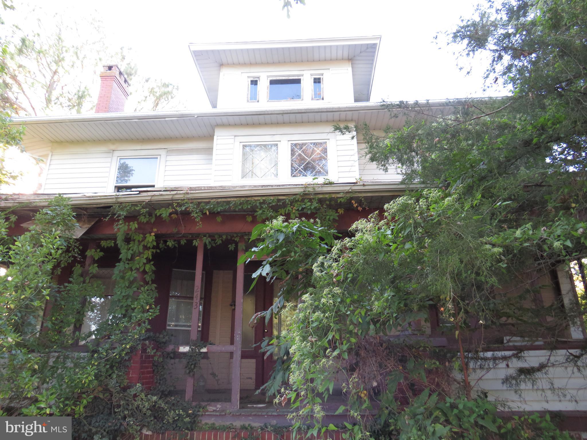 243 N SOMERSET AVENUE